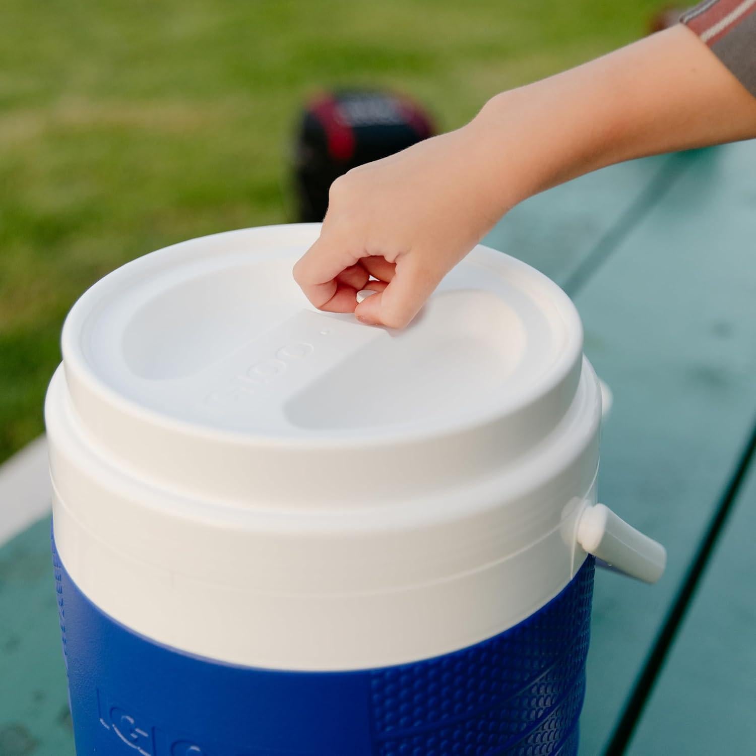 Enfriador Deportivo Igloo 2 Galones Aislado Azul 7.6L