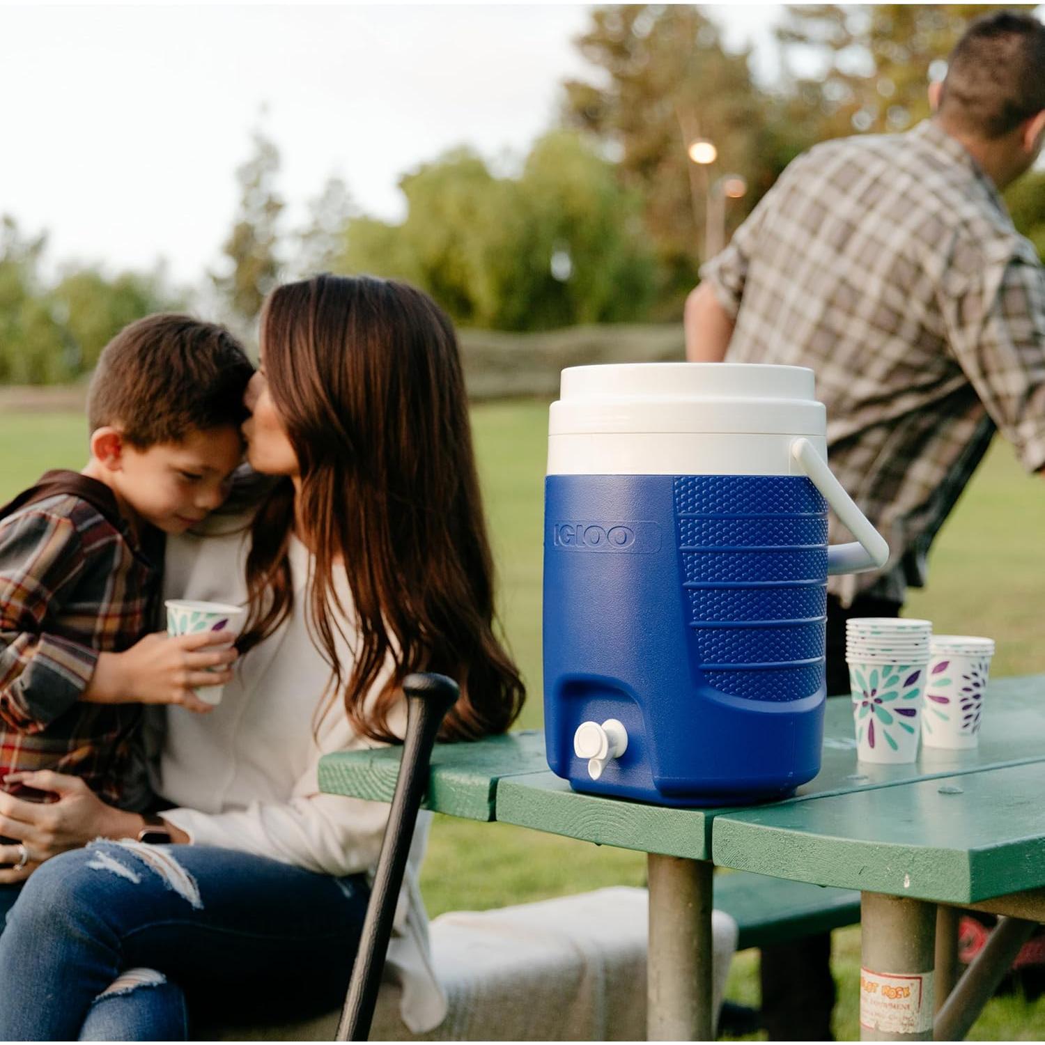 Enfriador Deportivo Igloo 2 Galones Aislado Azul 7.6L