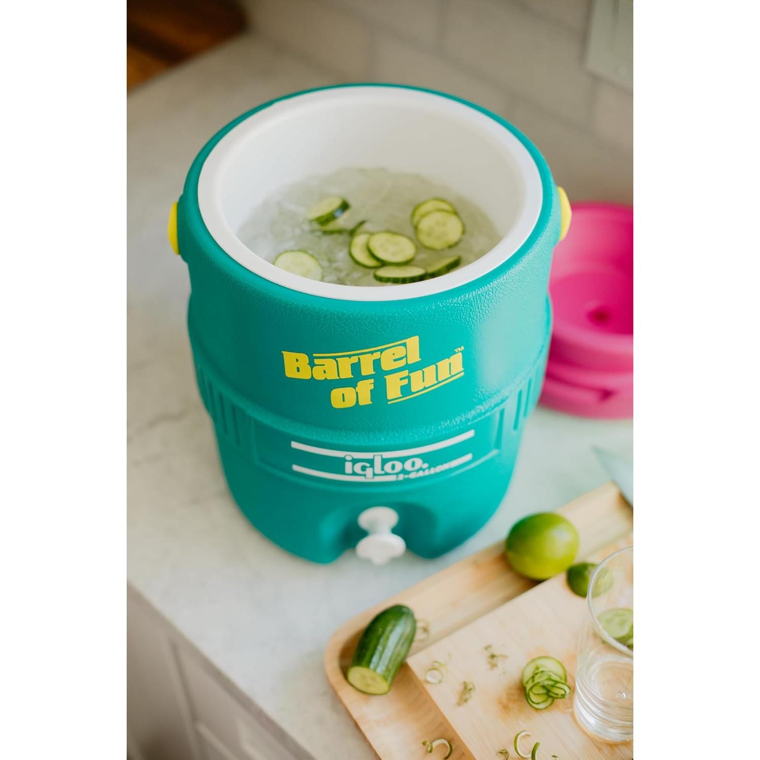 Jarra Enfriadora Retro Igloo 7.57L Jade, Libre de BPA