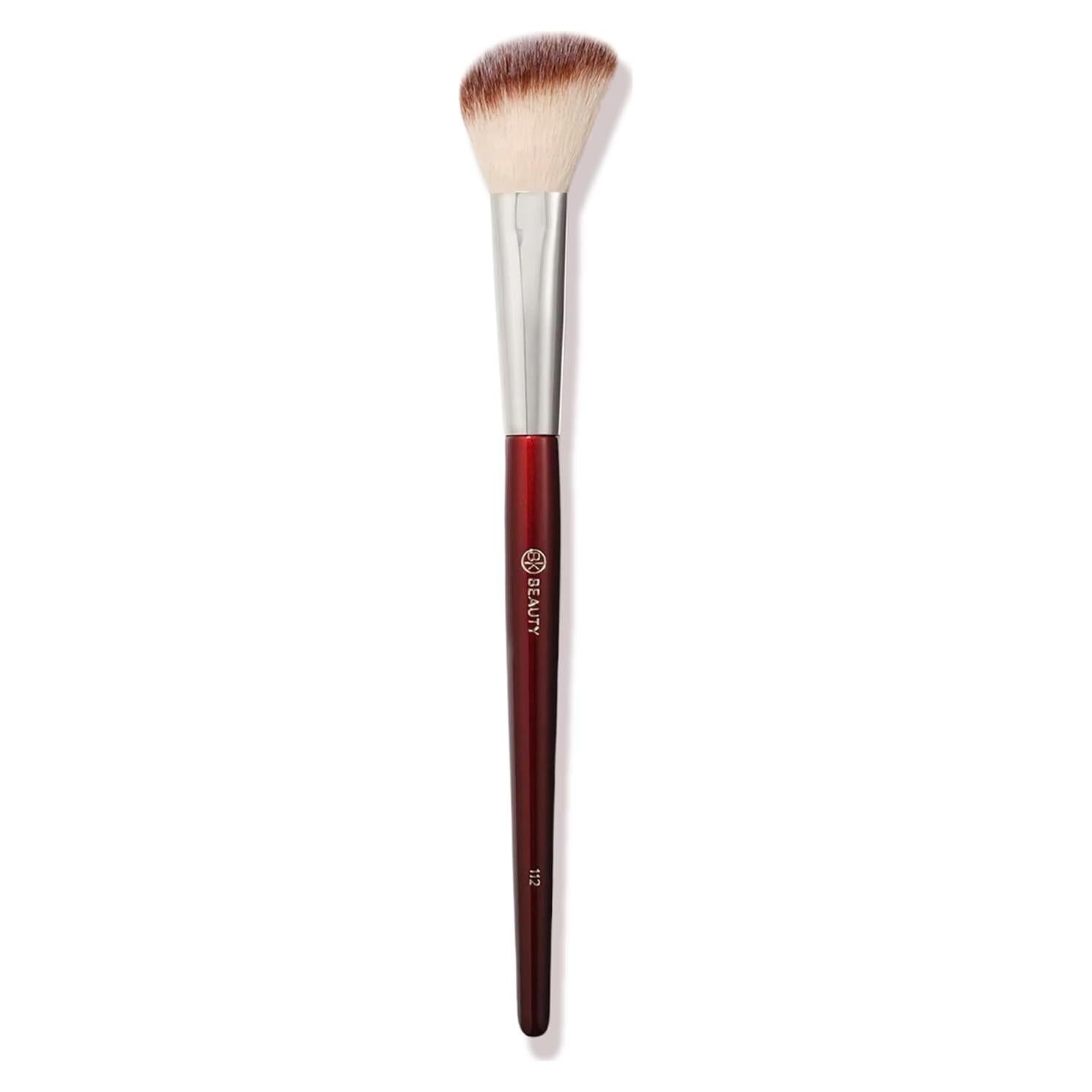 Brocha de Rubor Angulada Pequeña BK Beauty 112 - Cerdas Veganas