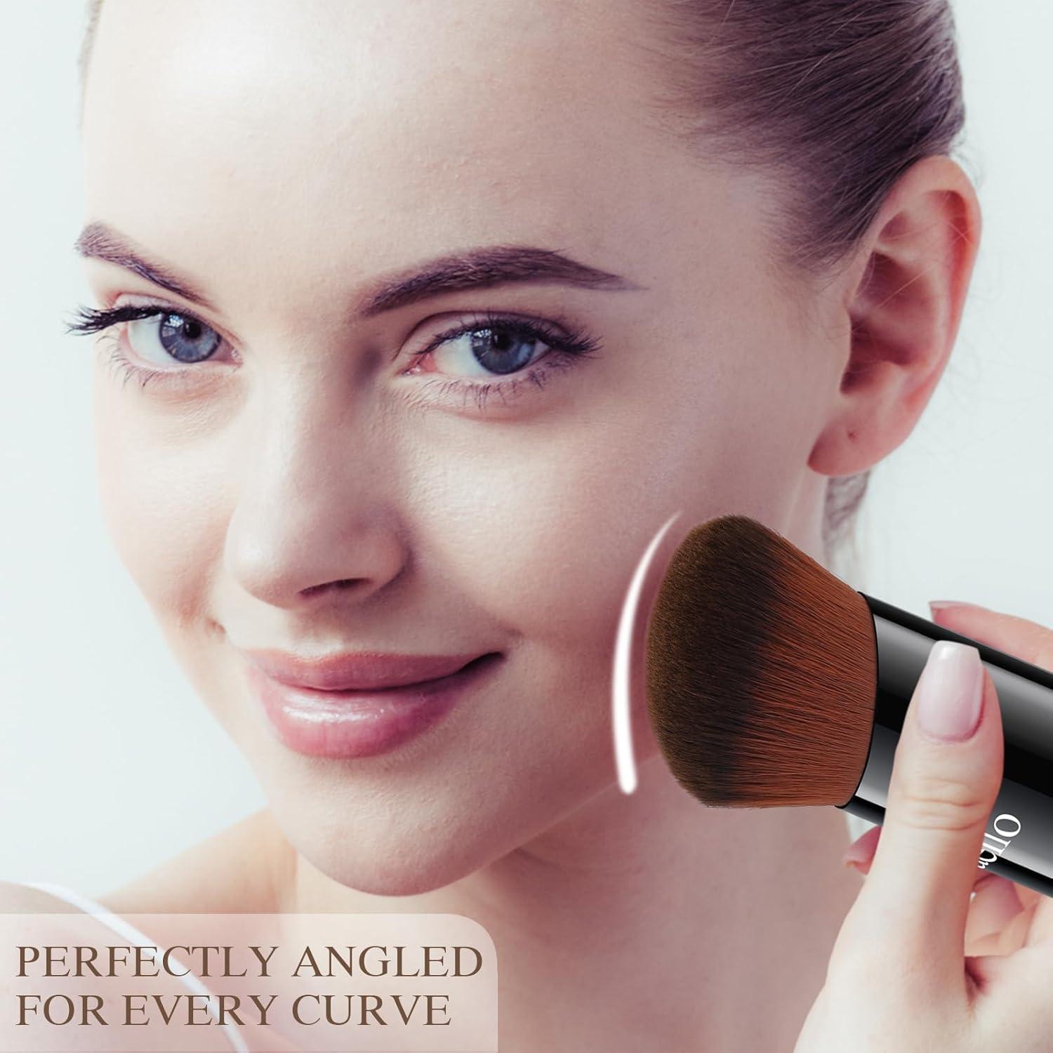 Brocha Kabuki Angulada Raffaello - Cerdas Ultra Suaves