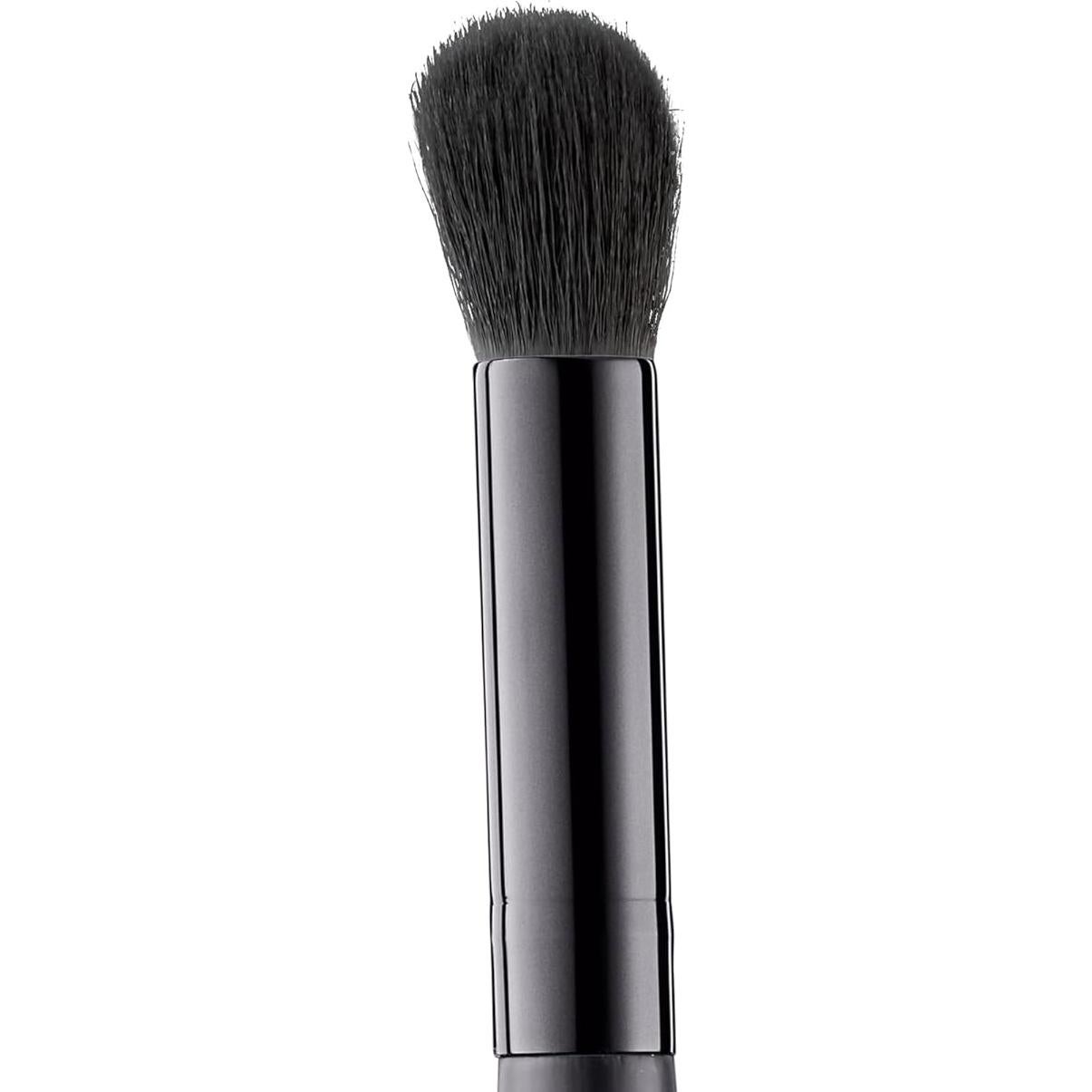 Pincel Corrector Redondo e.l.f. para Difuminado Suave 20.96 cm