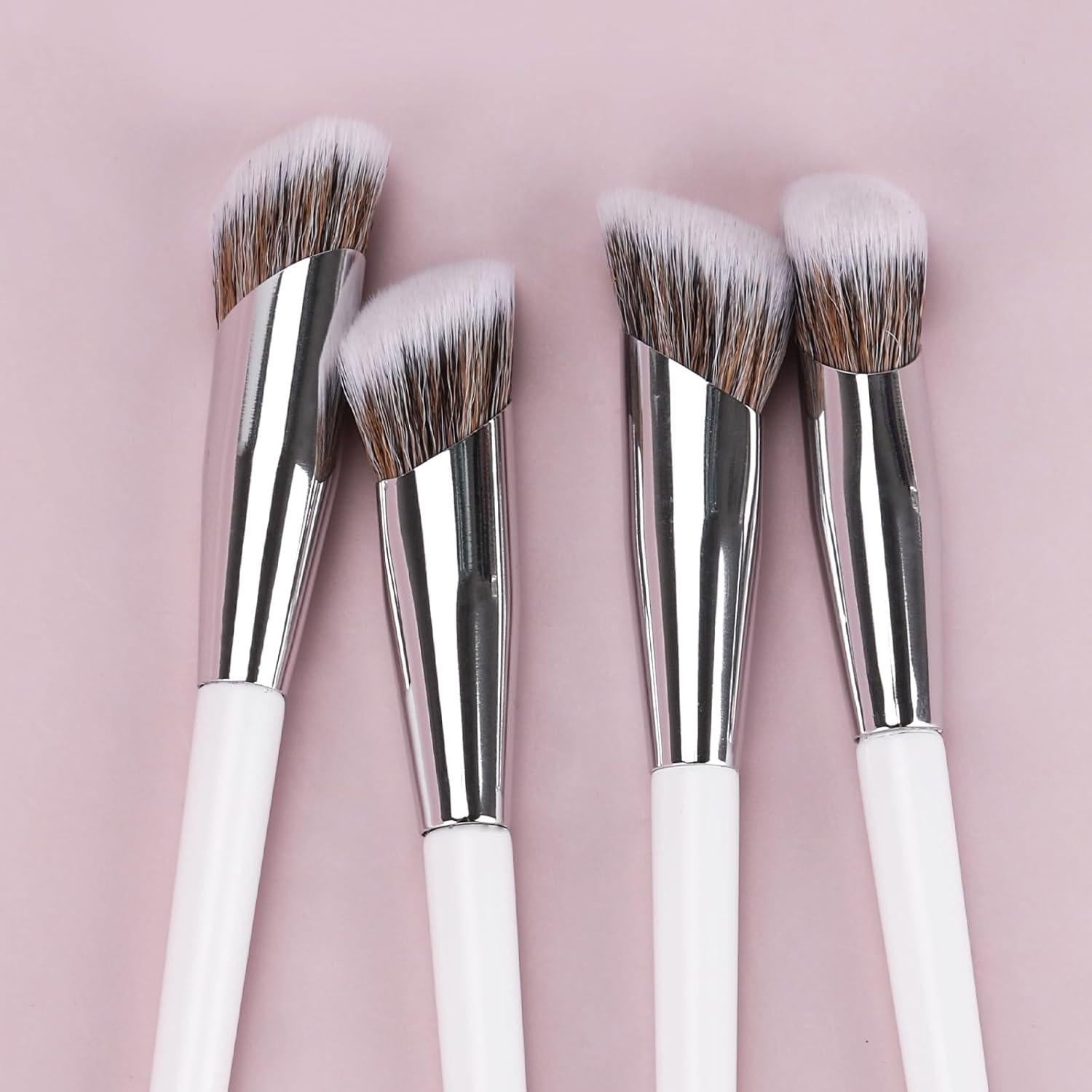 Juego de 4 Brochas para Corrector LoveBB - Precisión y Suavidad