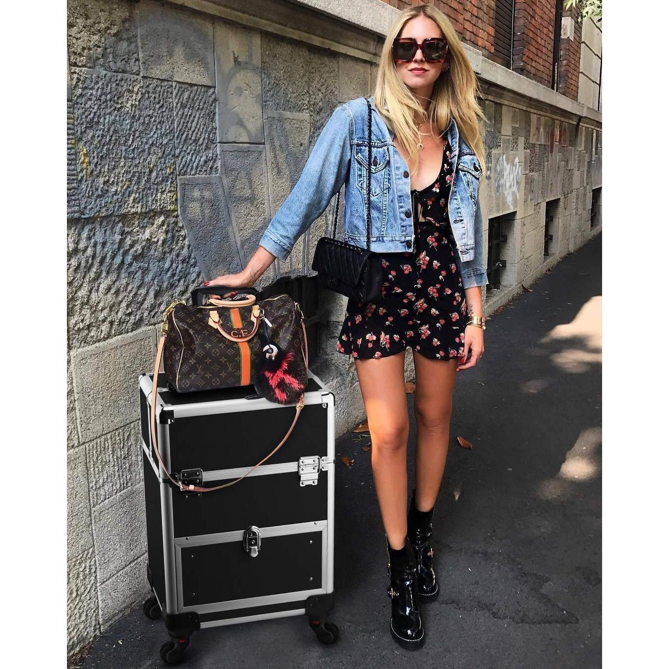 Estuche de Maquillaje Profesional OUDMAY con Ruedas 33.99x24x46.99cm