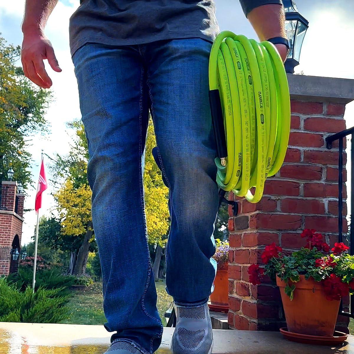 Manguera de Lavadora a Presión Flexzilla 1/4" x 15.24 m M22