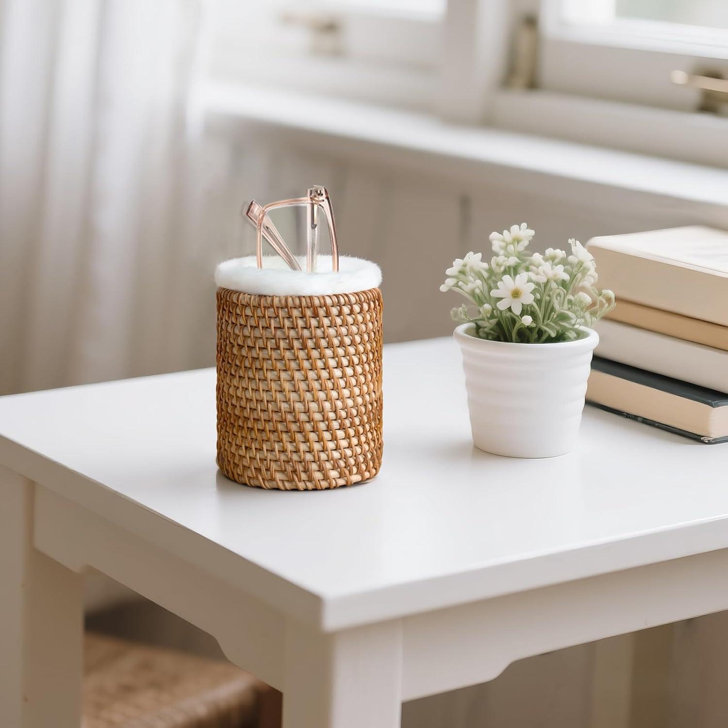 Soporte de Gafas Mkono de Ratán con Forro de Felpa 8.89cm