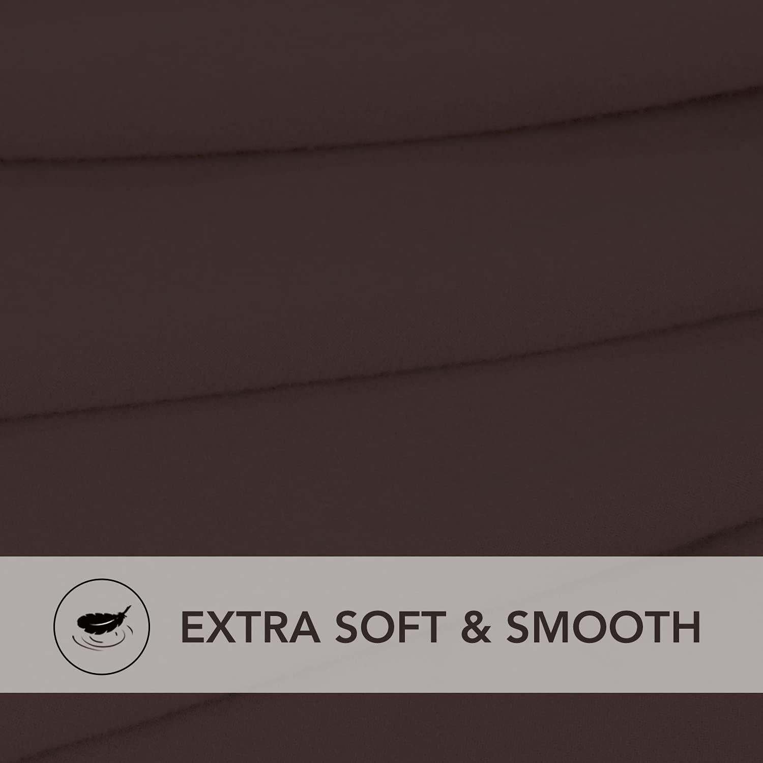 Funda de Ottoman PureFit Rectangular Pequeña Chocolate Antideslizante