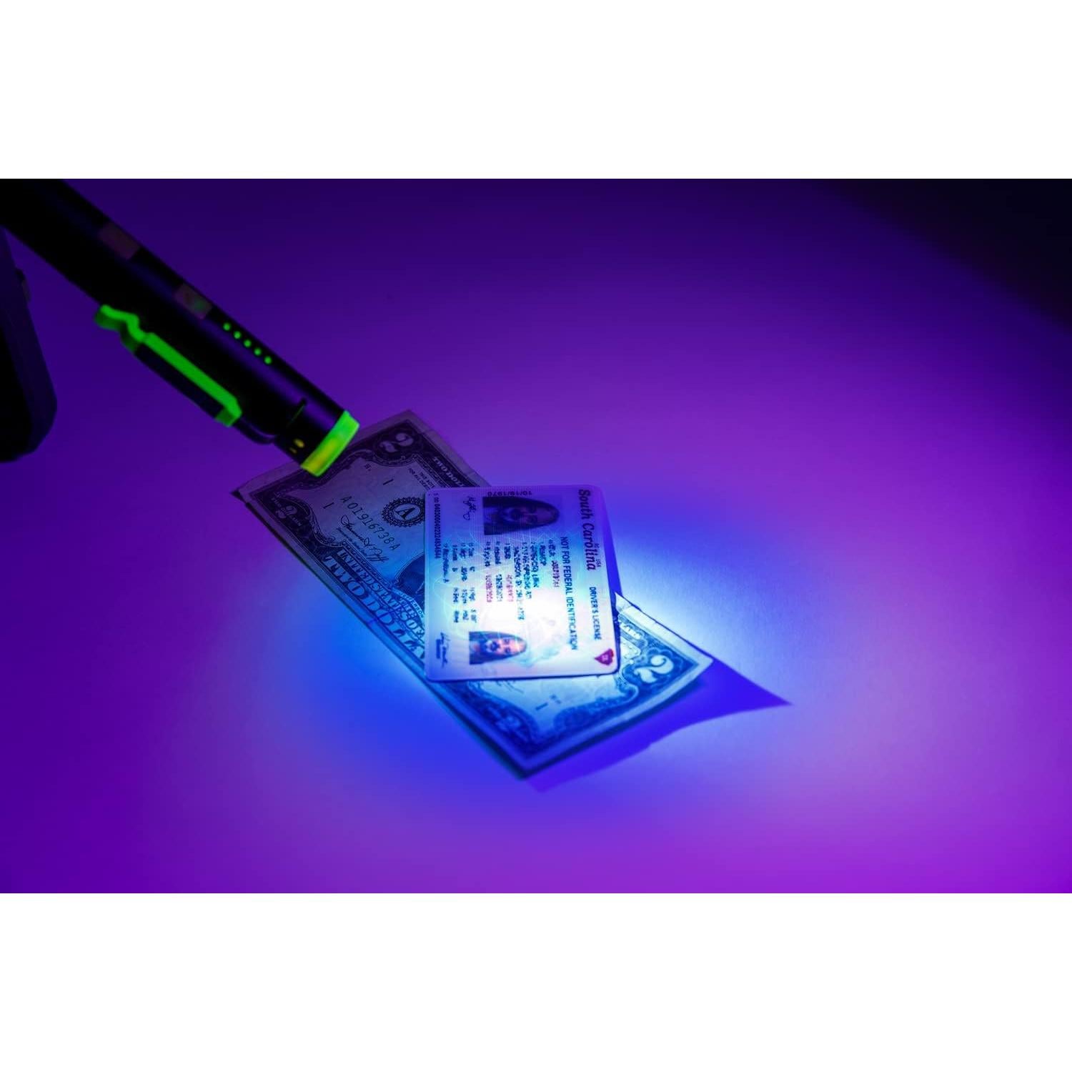 Luz de Inspección LED Recargable PowerSmith PILP450UVL 450 Lúmenes