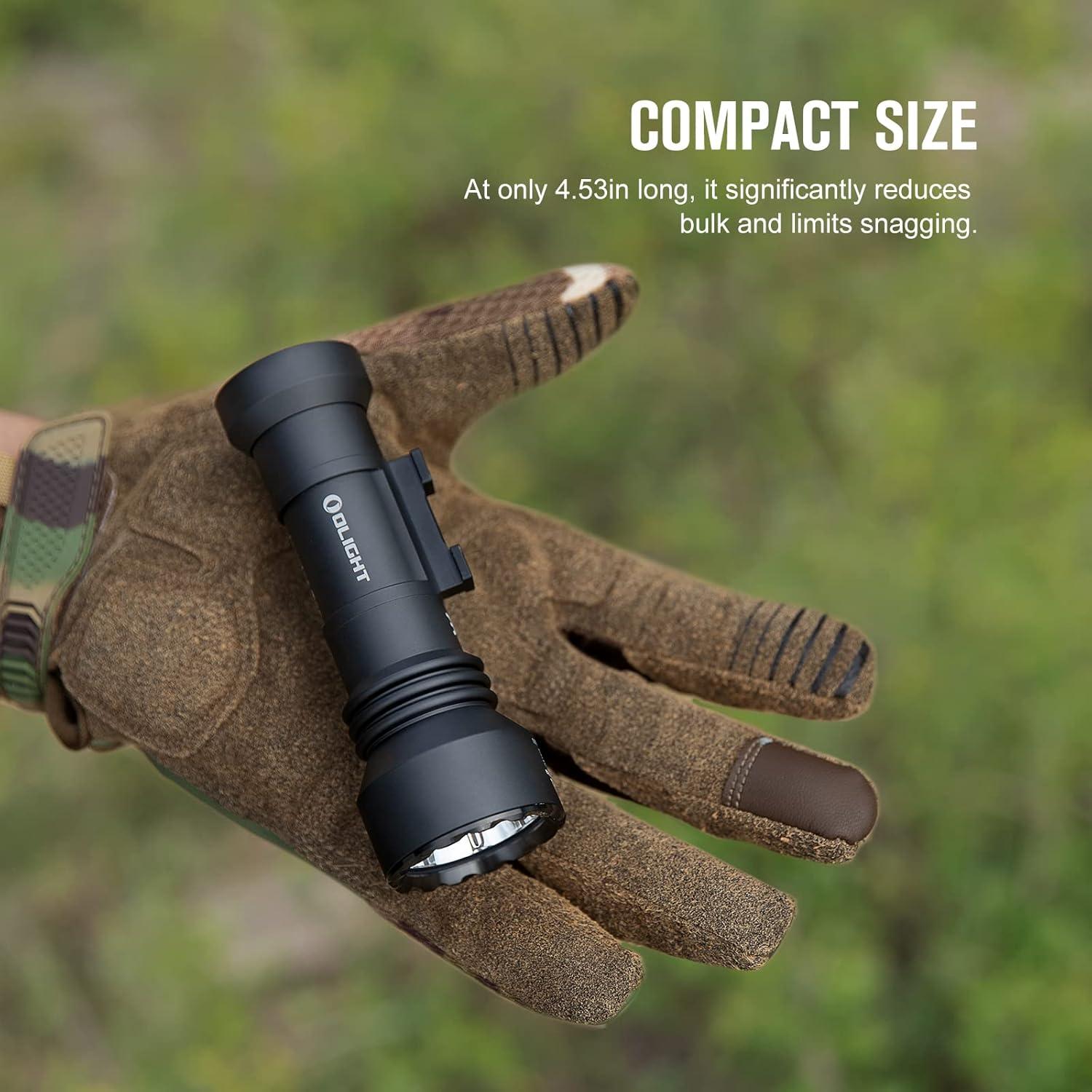 Linterna Táctica OLIGHT Javelot Tac M 1000 Lúmenes 600m Alcance