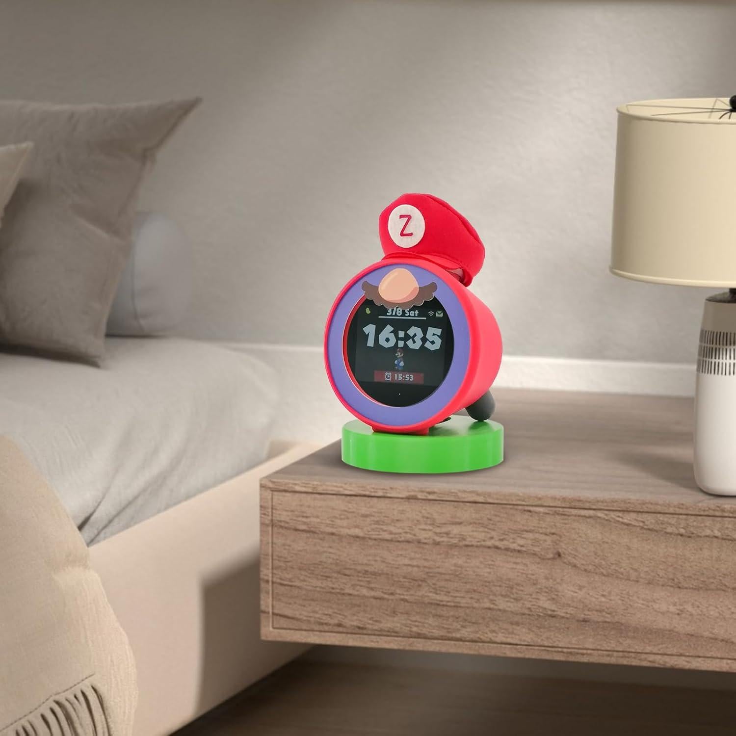 Soporte de Madera para Nintendo Alarmo con Funda Roja