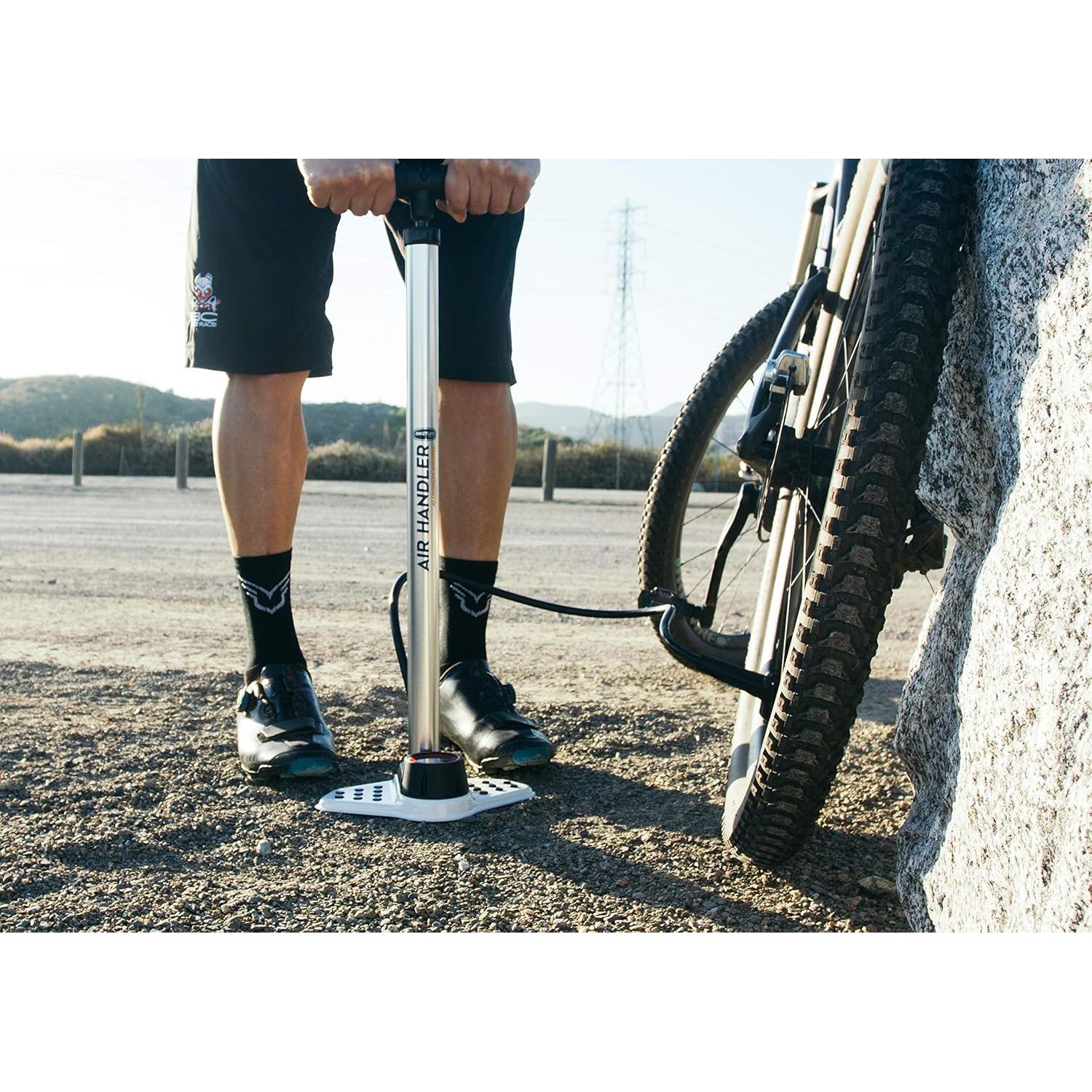 Bomba de Pie BIKETUBE - Alta Presión con Manómetro 160 PSI