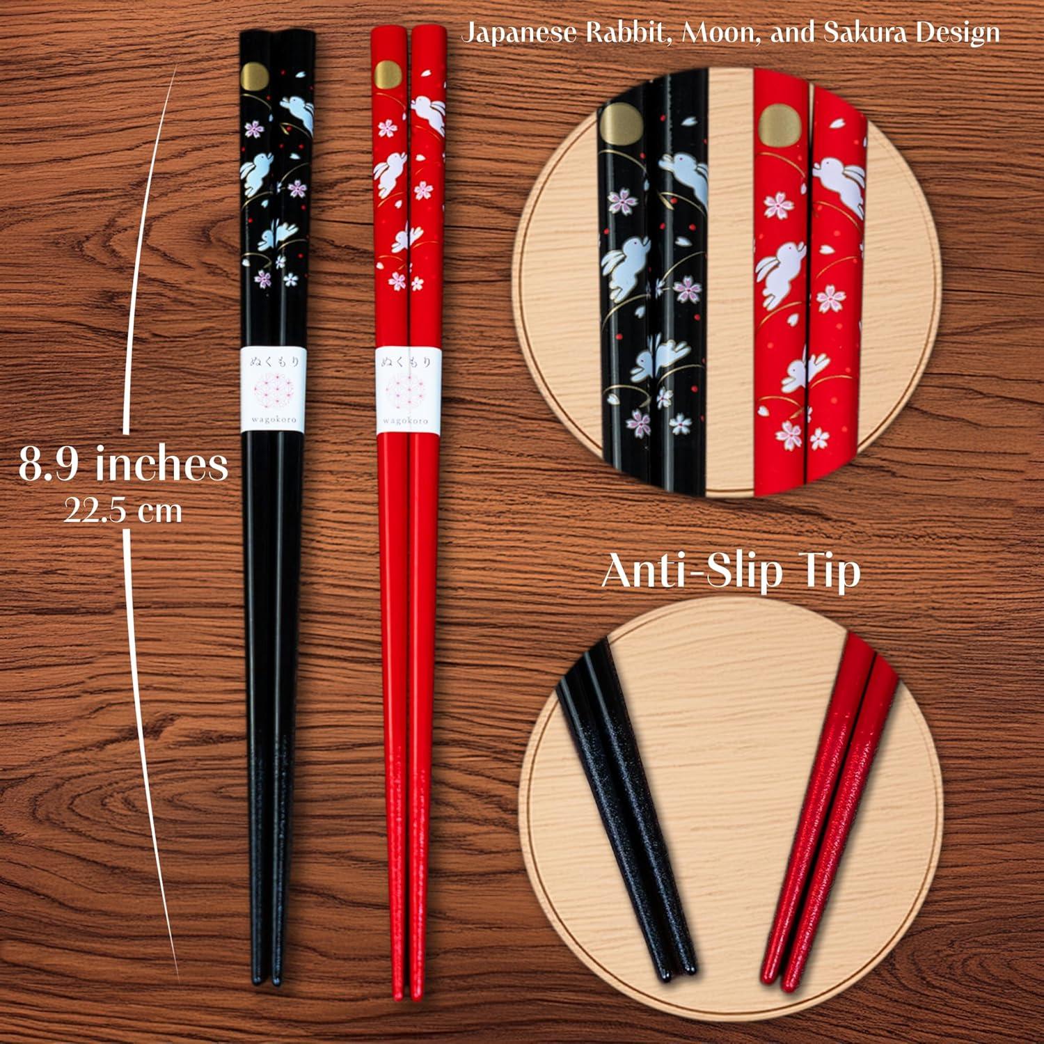 Juego de Palillos Japoneses Musuubi - Rojo y Negro con Conejo y Sakura