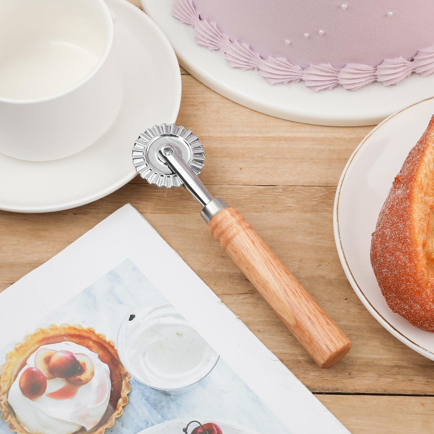 Rueda Cortadora de Masa PEUTIER 16cm Mango de Madera