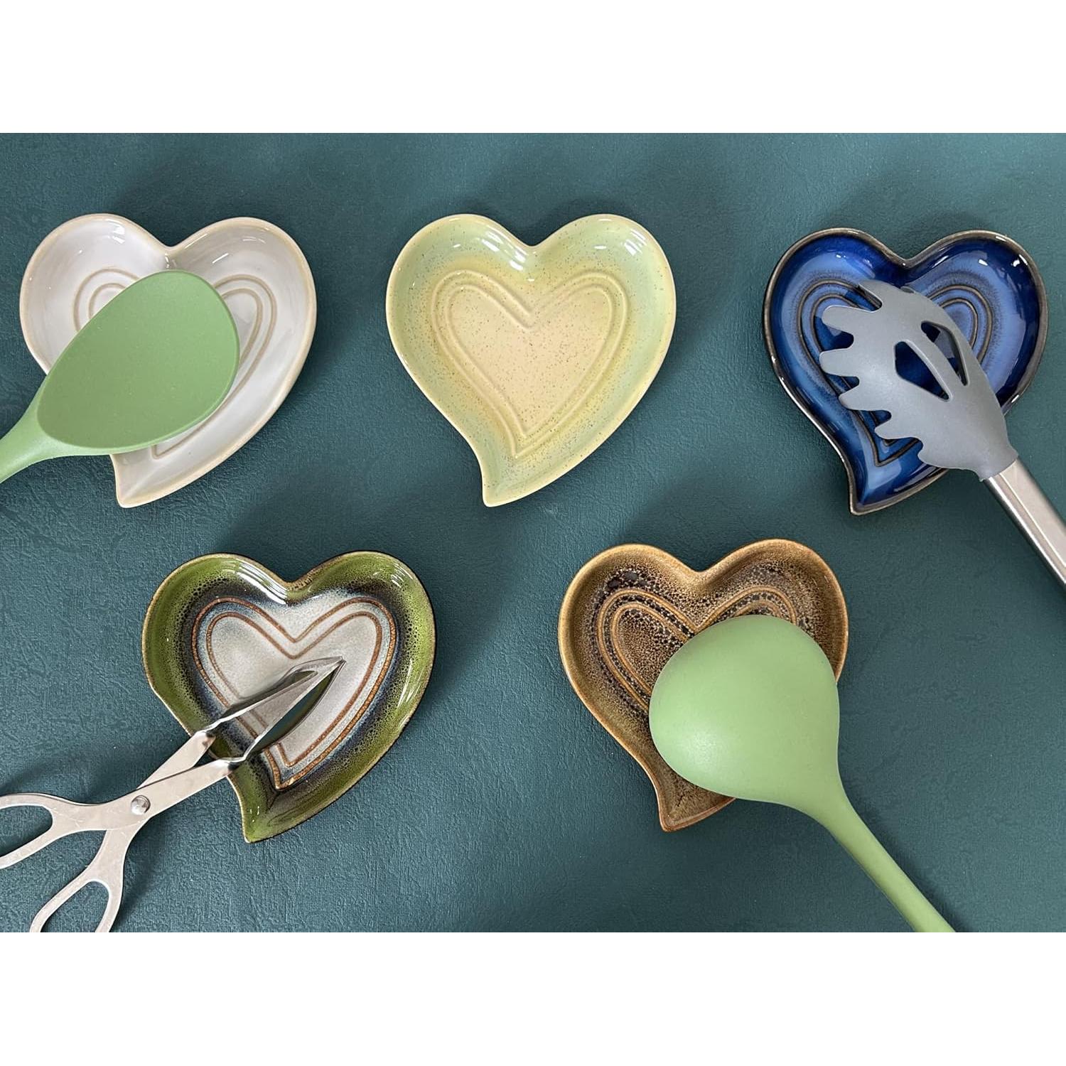 Soporte de Cuchara de Cerámica Corazón Rhobtyne Beige Verde