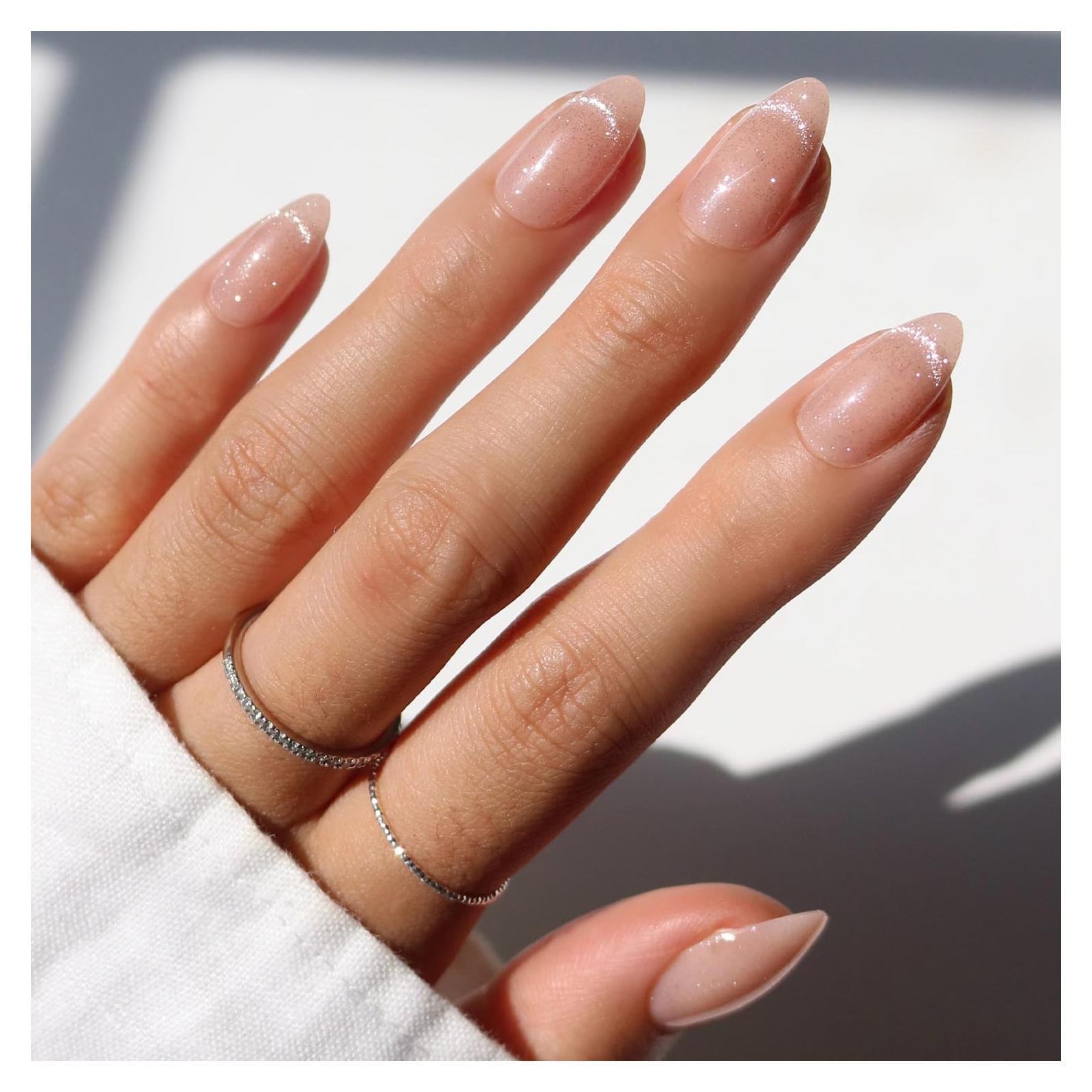 Uñas Postizas Glamnetic NO ERES TU CENICIENTA Almendra Nude