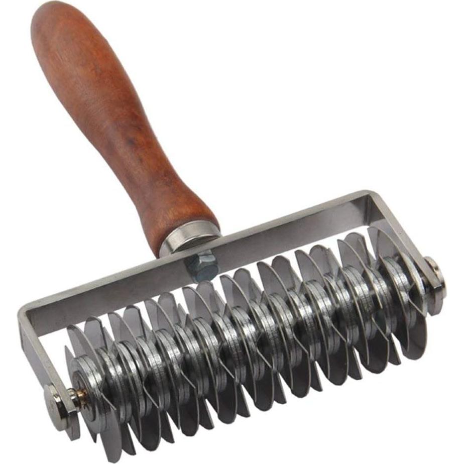 Cortador de Masa Hosmide Acero Inoxidable Mango Madera 20.5 cm