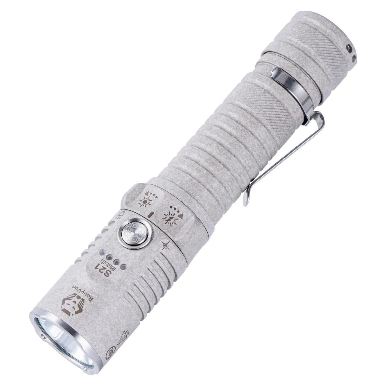 Linterna RovyVon S21 3000 Lumen IPX8 Magnética 400m