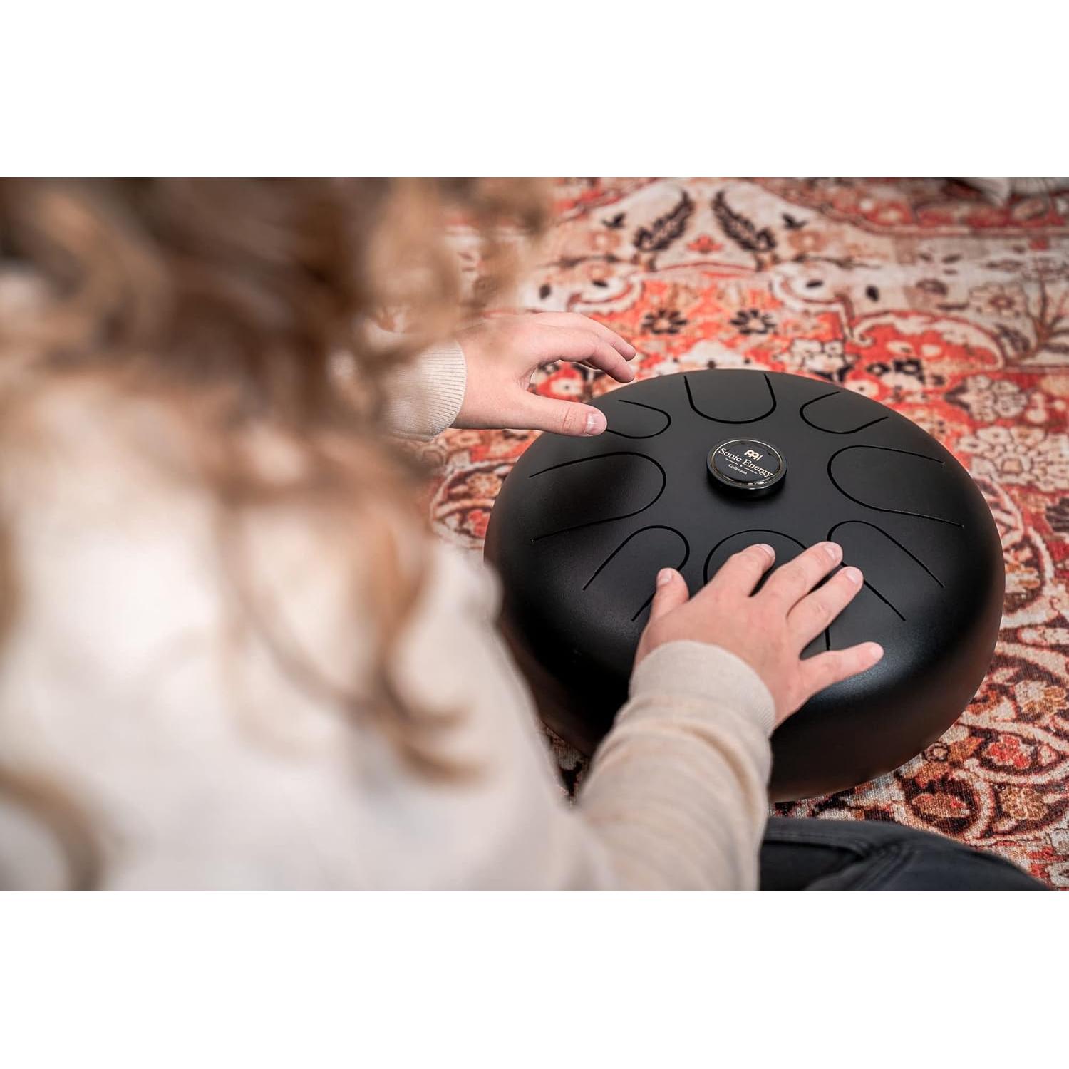 Meinl Steel Tongue Drum 8 Notas 30.48 cm Negro con Mallets y Bolsa