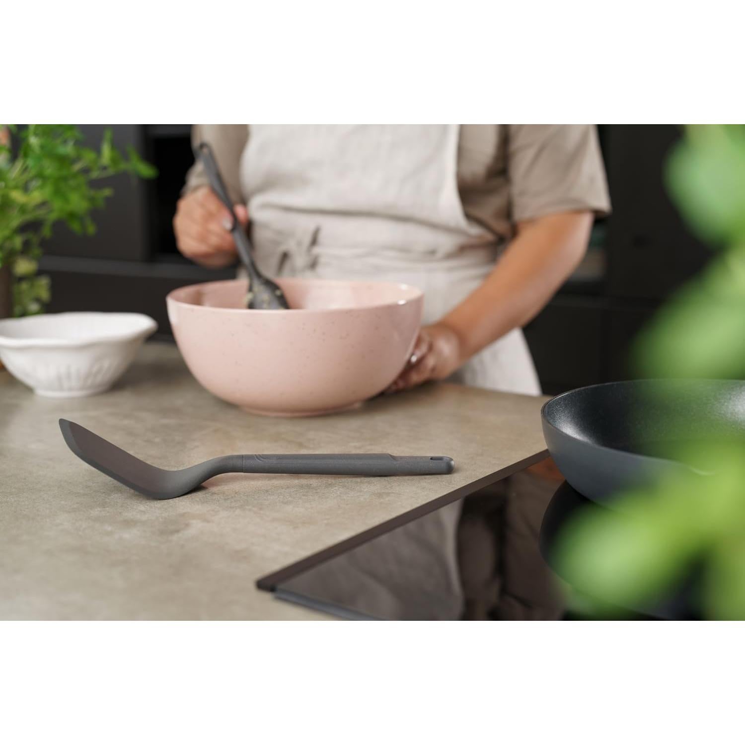 Espátula Angulada Zyliss E980233 de Nylon y Trigo, 21x6 cm