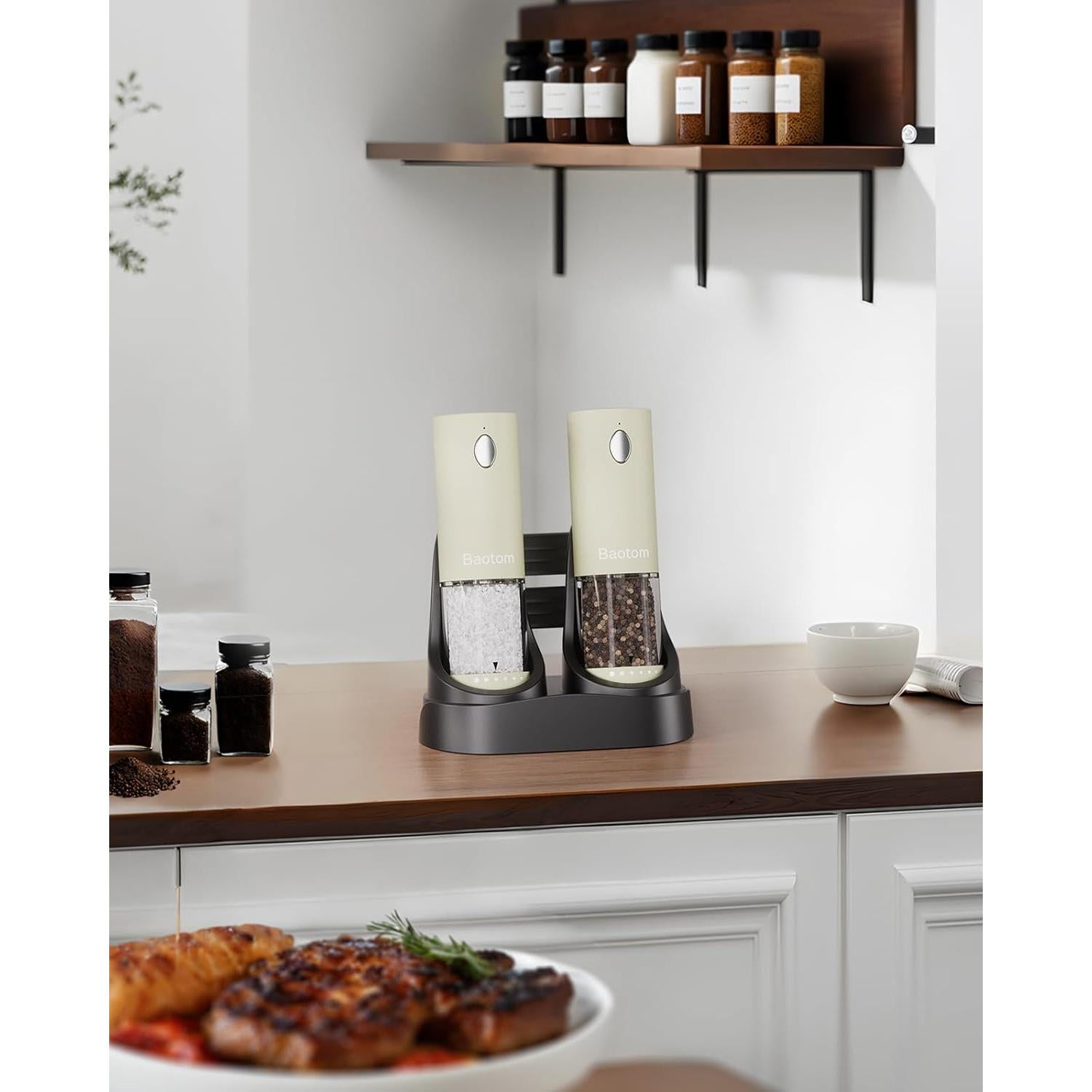 Juego de Molinillos Eléctricos de Sal y Pimienta Beige con Carga Doble