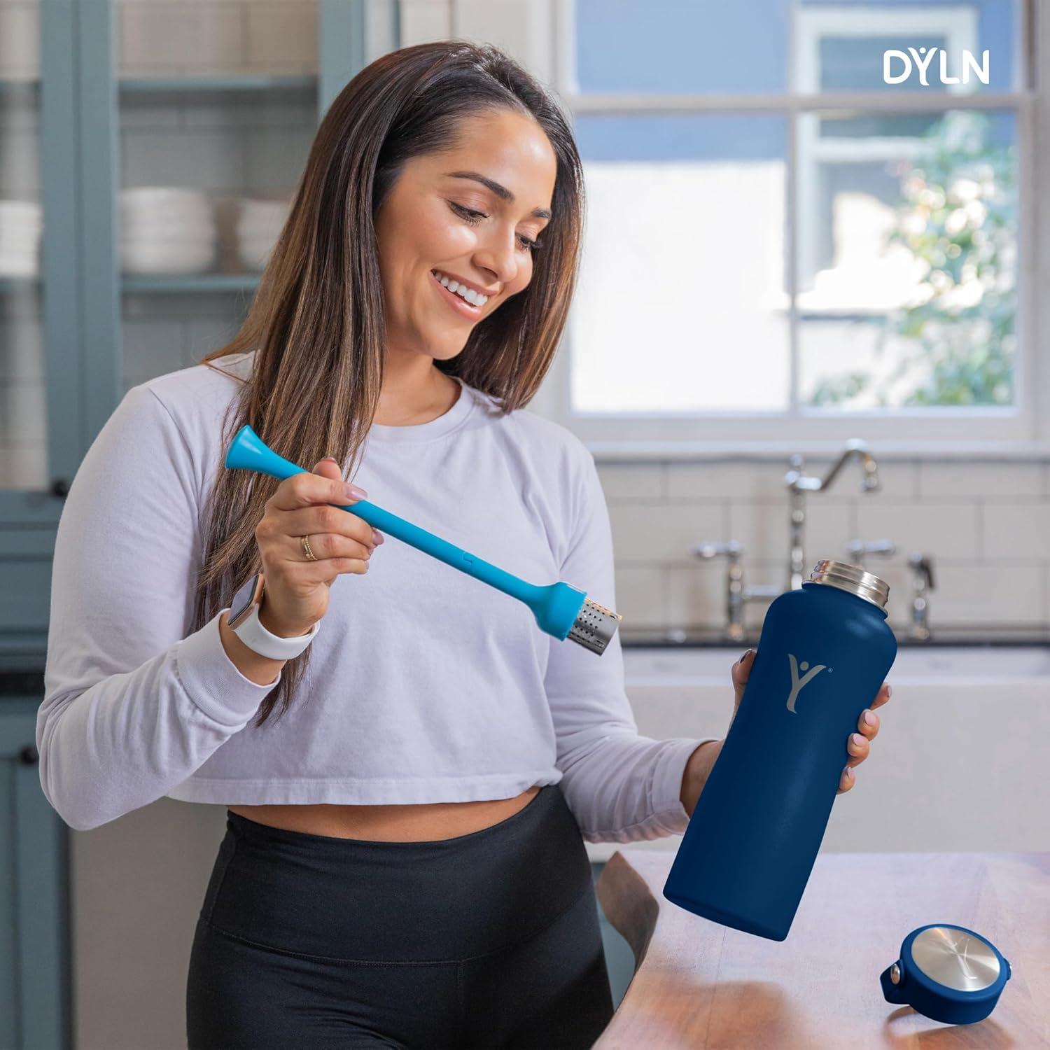 Botella de Agua Alcalina DYLN 0.74L Acero Inoxidable Aislada