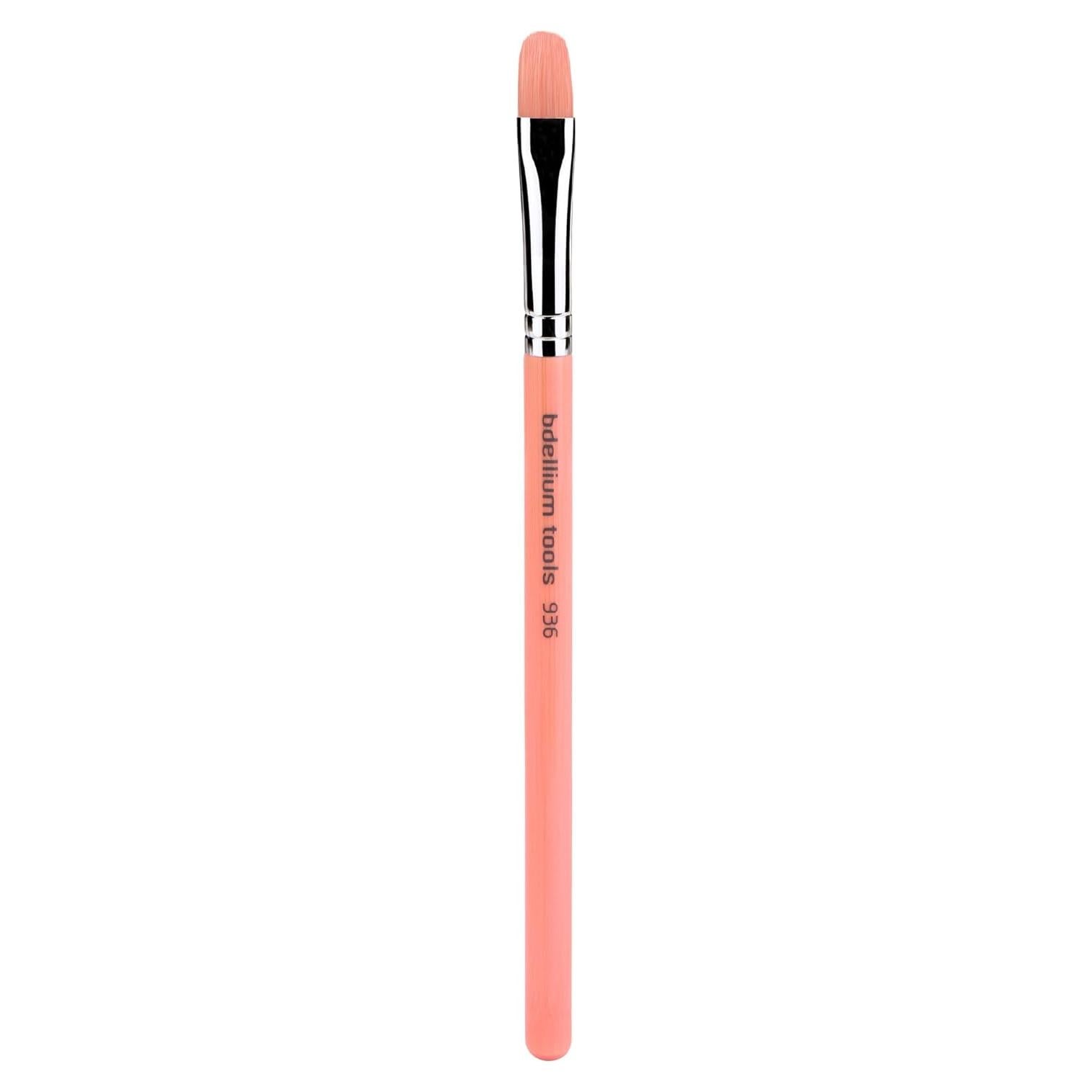 Brocha de Maquillaje Profesional Bdellium Tools Rosa 936 - Cerdas Sintéticas Veganas