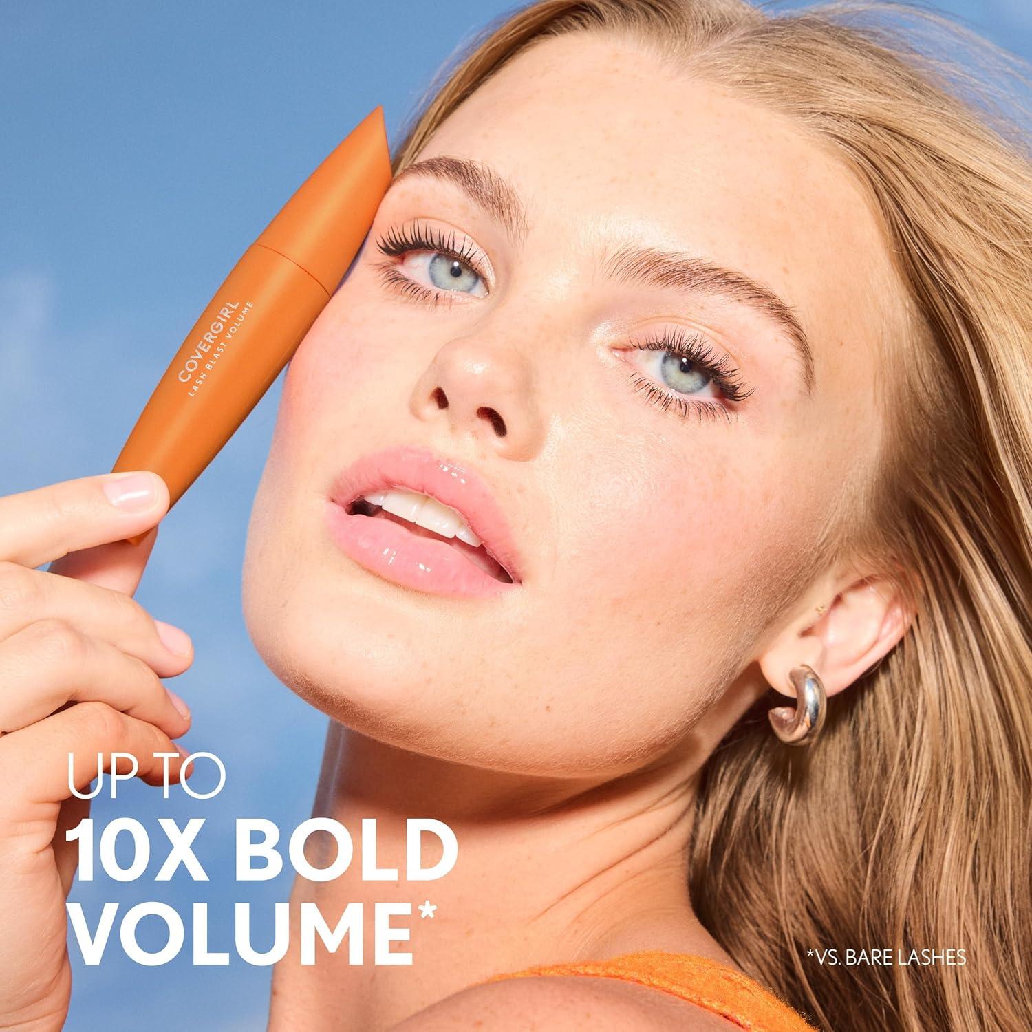 Máscara de Pestañas COVERGIRL Lash Blast 13 ml + Delineador