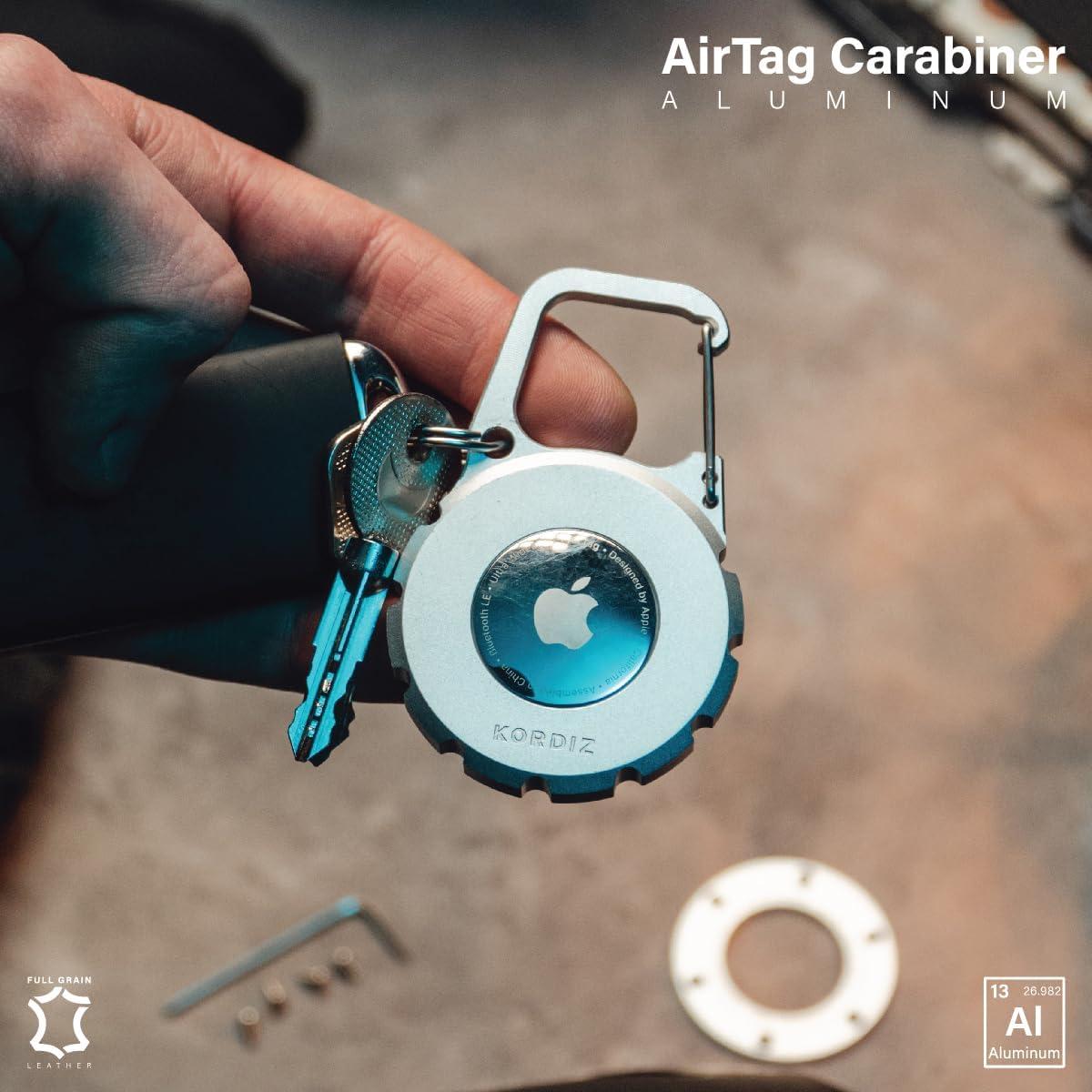Soporte Mosquetón KORDIZ para AirTag - Aluminio y Cuero Plata