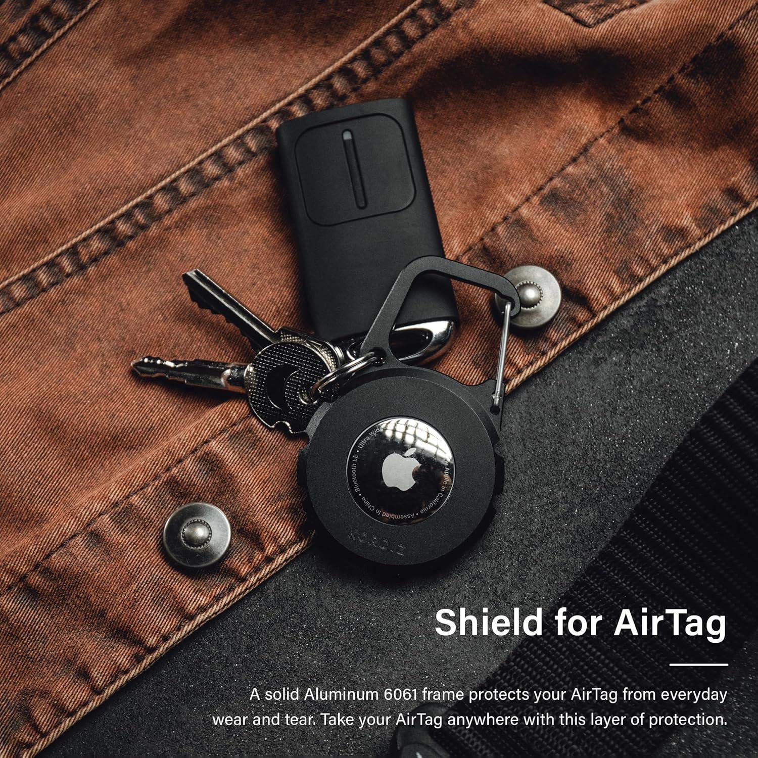 Soporte Mosquetón KORDIZ para AirTag - Aluminio y Cuero Negro