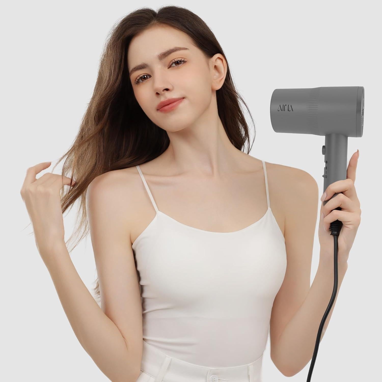 Secador de Cabello AINA 1800W con Difusor y Tecnología Iónica