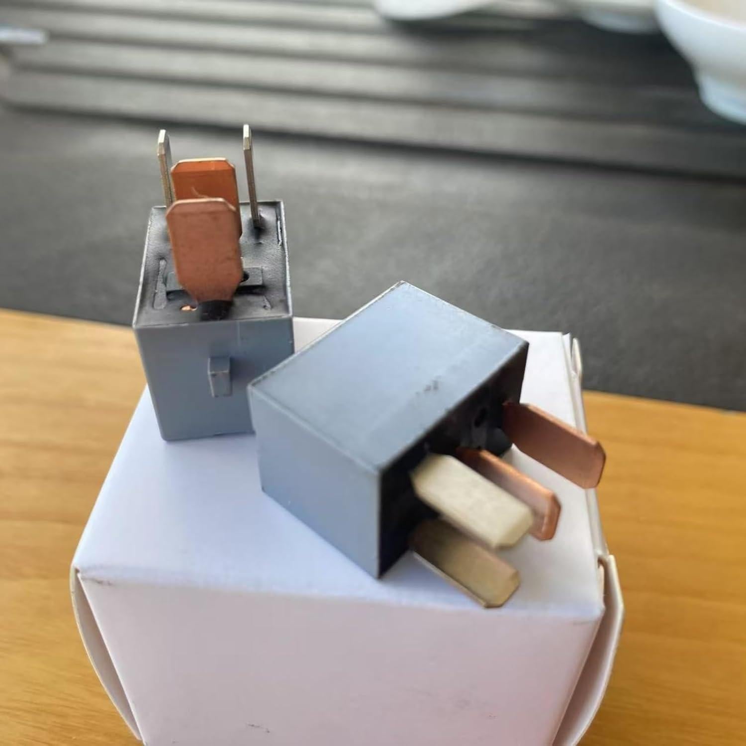 Relé de A/C Rainco 90987-02028 Compatible Toyota Lexus