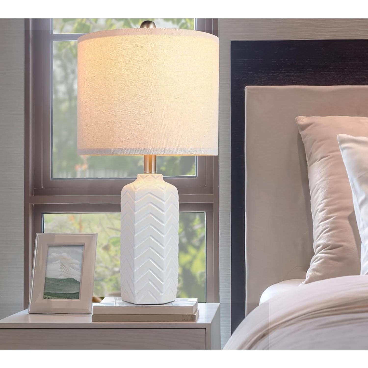 Lámpara de Mesa Cerámica WEITERS 22" Blanca Juego de 2