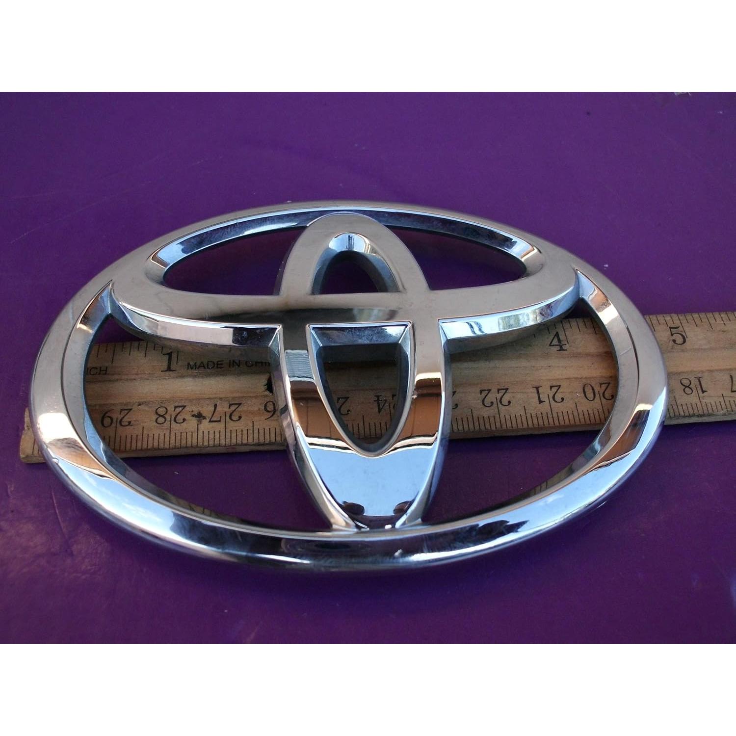 Emblema de Puerta Trasera Toyota 75431-02080 Original