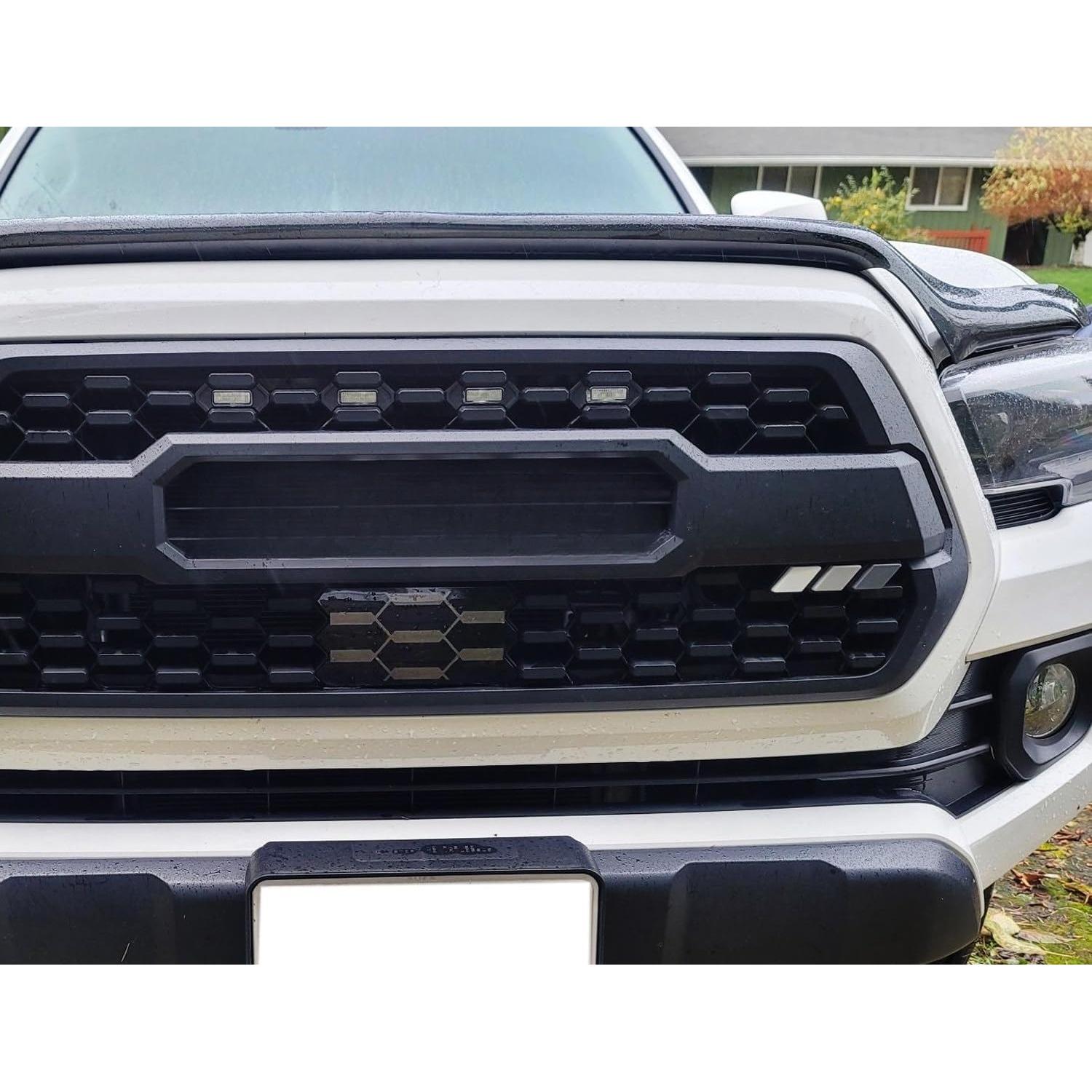 Insignia de Rejilla Retro iJDMTOY 3 Colores para Toyota