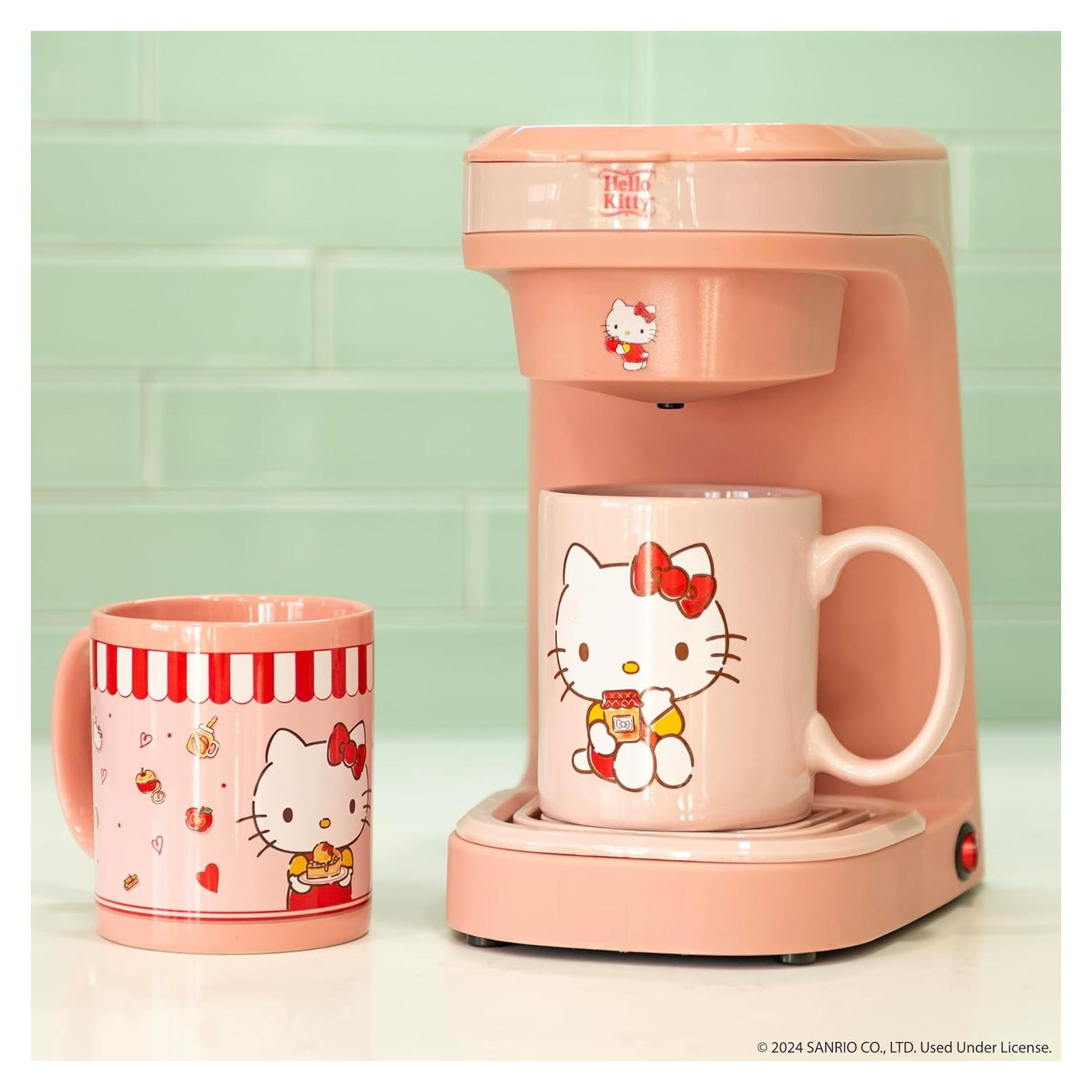 Cafetera de una taza Hello Kitty Uncanny Brands con 2 tazas