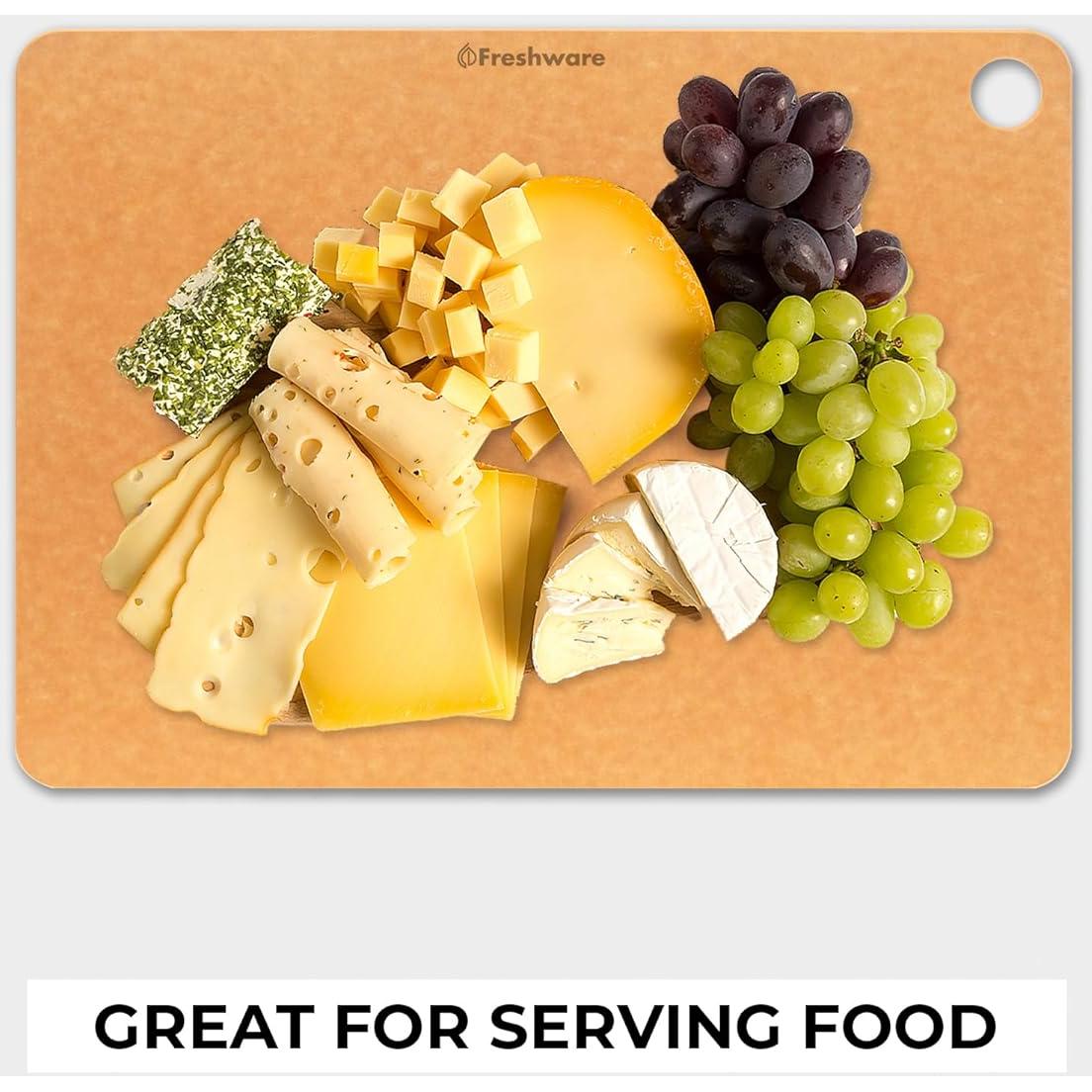 Juego de 2 Tablas de Cortar de Madera Freshware 30.48x22.86cm y 38.1x28.58cm