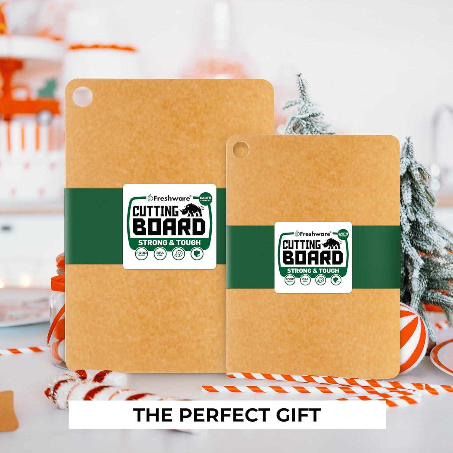 Juego de 2 Tablas de Cortar de Madera Freshware 30.48x22.86cm y 38.1x28.58cm