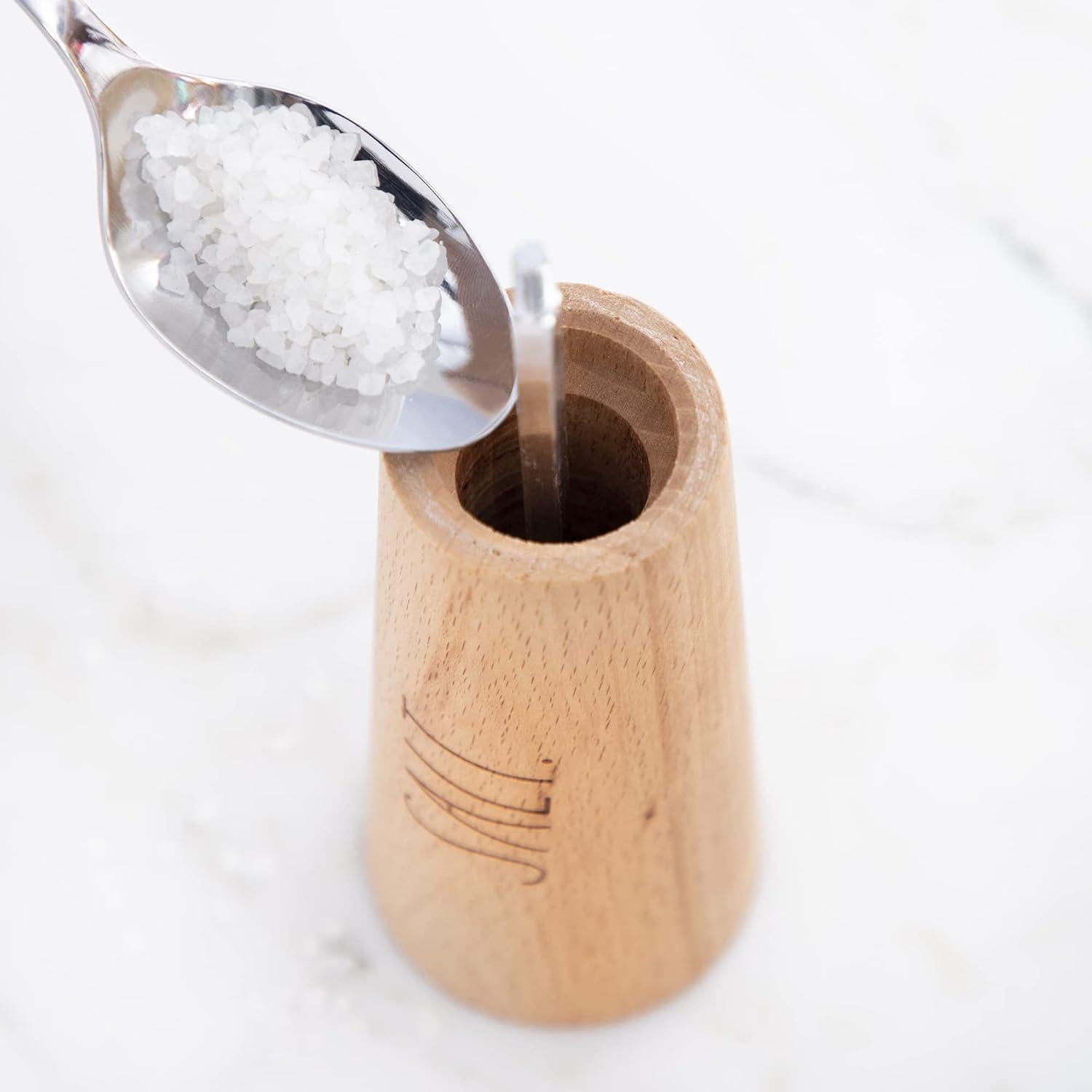 Conjunto de Molinillos de Sal y Pimienta Rae Dunn - Bambú 15.24 cm