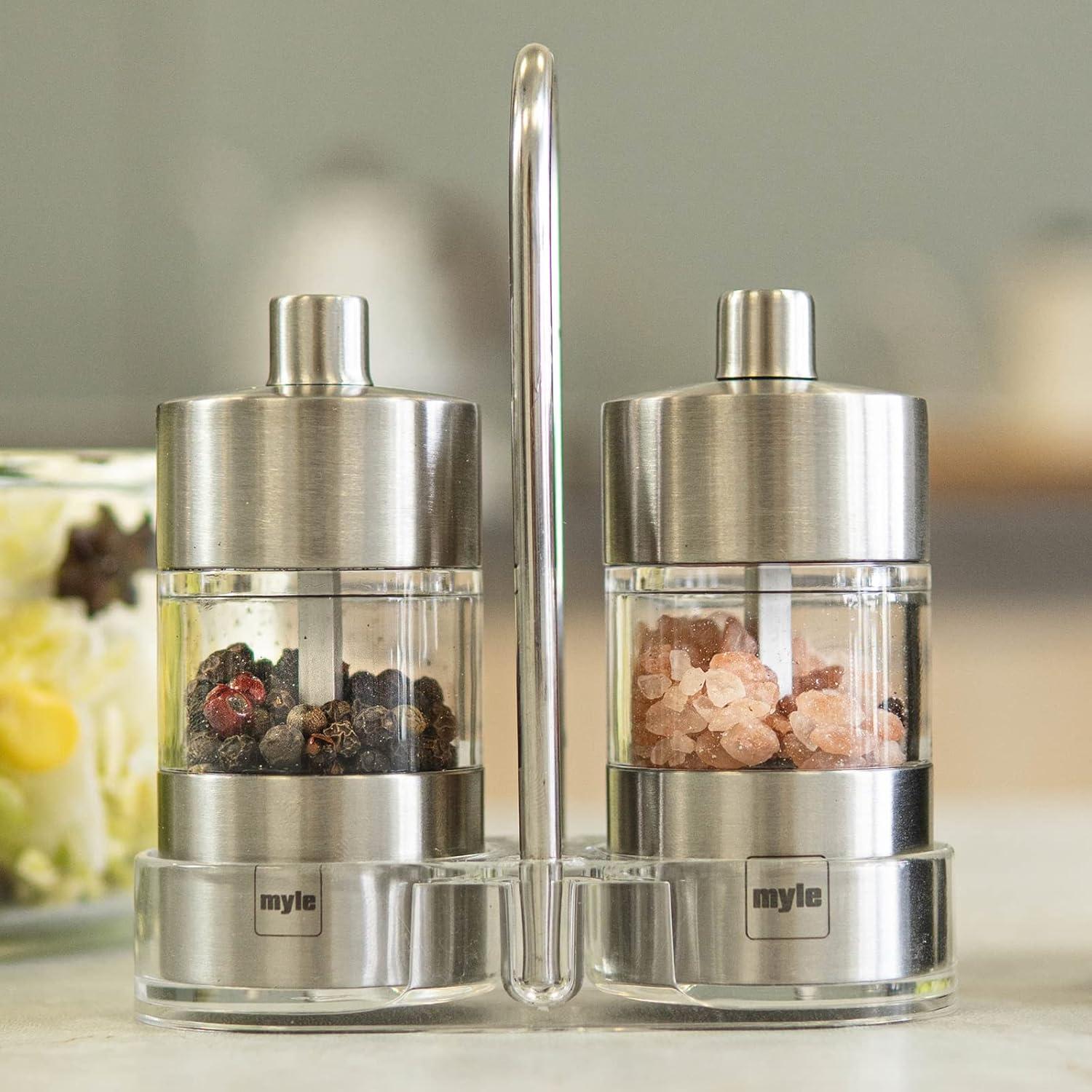 Juego de Molinillos de Sal y Pimienta Myle con Soporte 8.38 cm