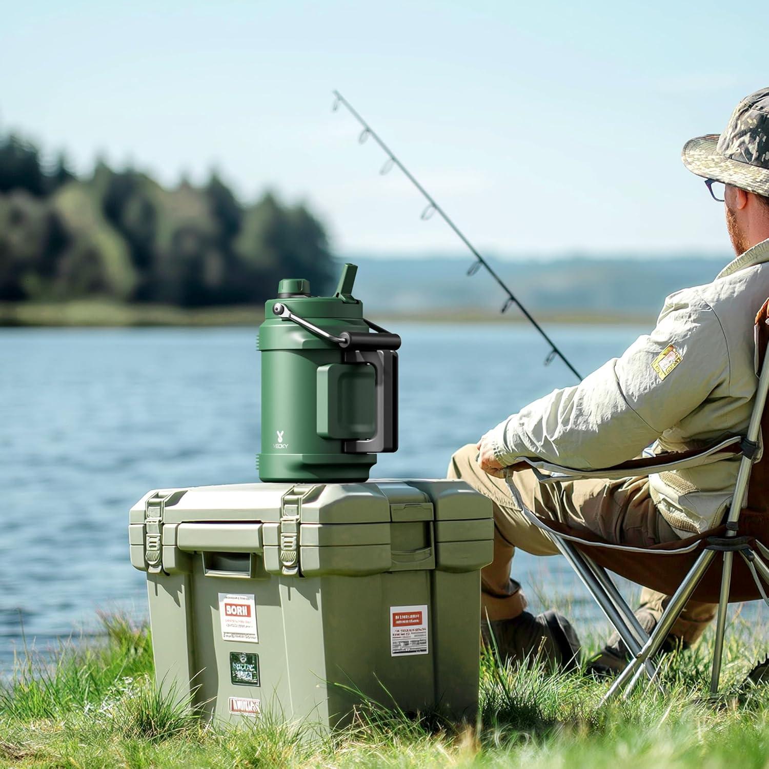 Botella de Agua Aislada 1.89L Meoky con Tapa 2-en-1 y Mango