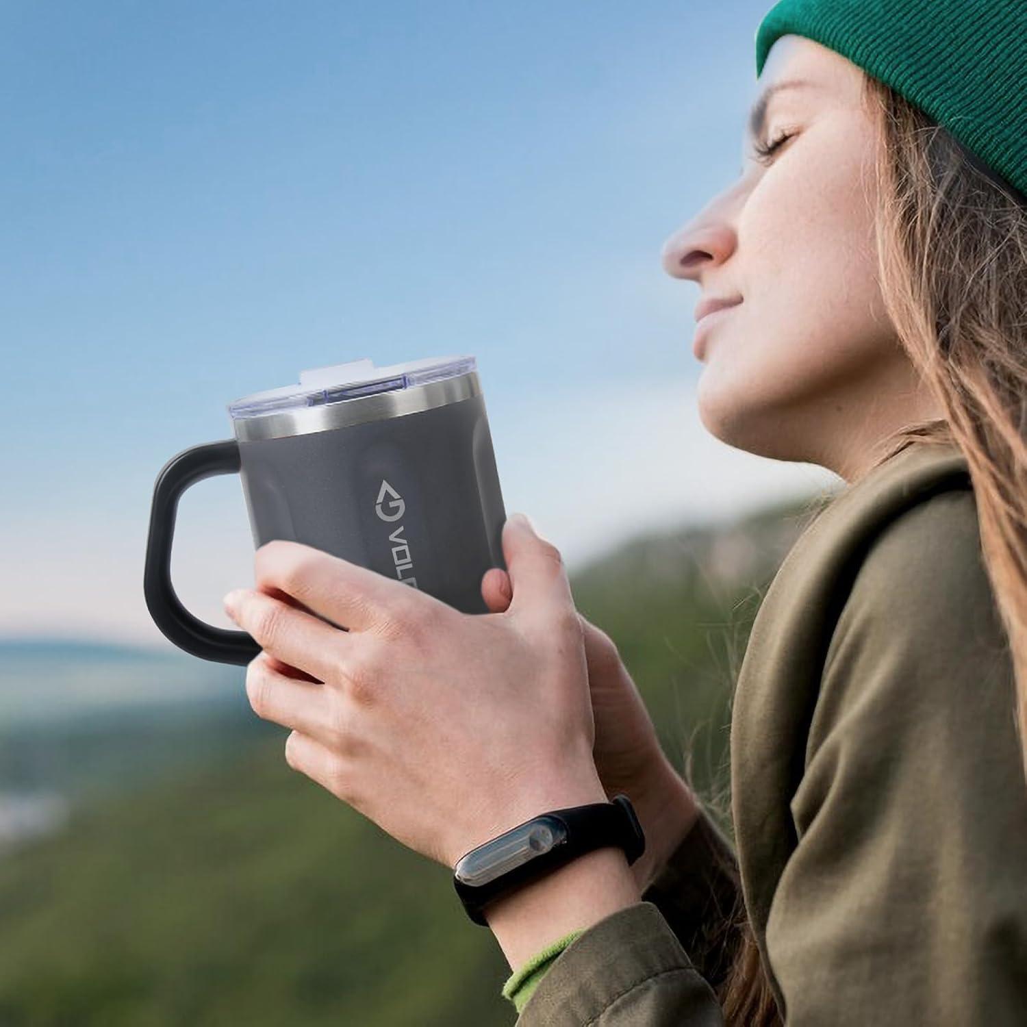 Taza de café VOLCAROCK 0.47 L acero inoxidable gris aislada