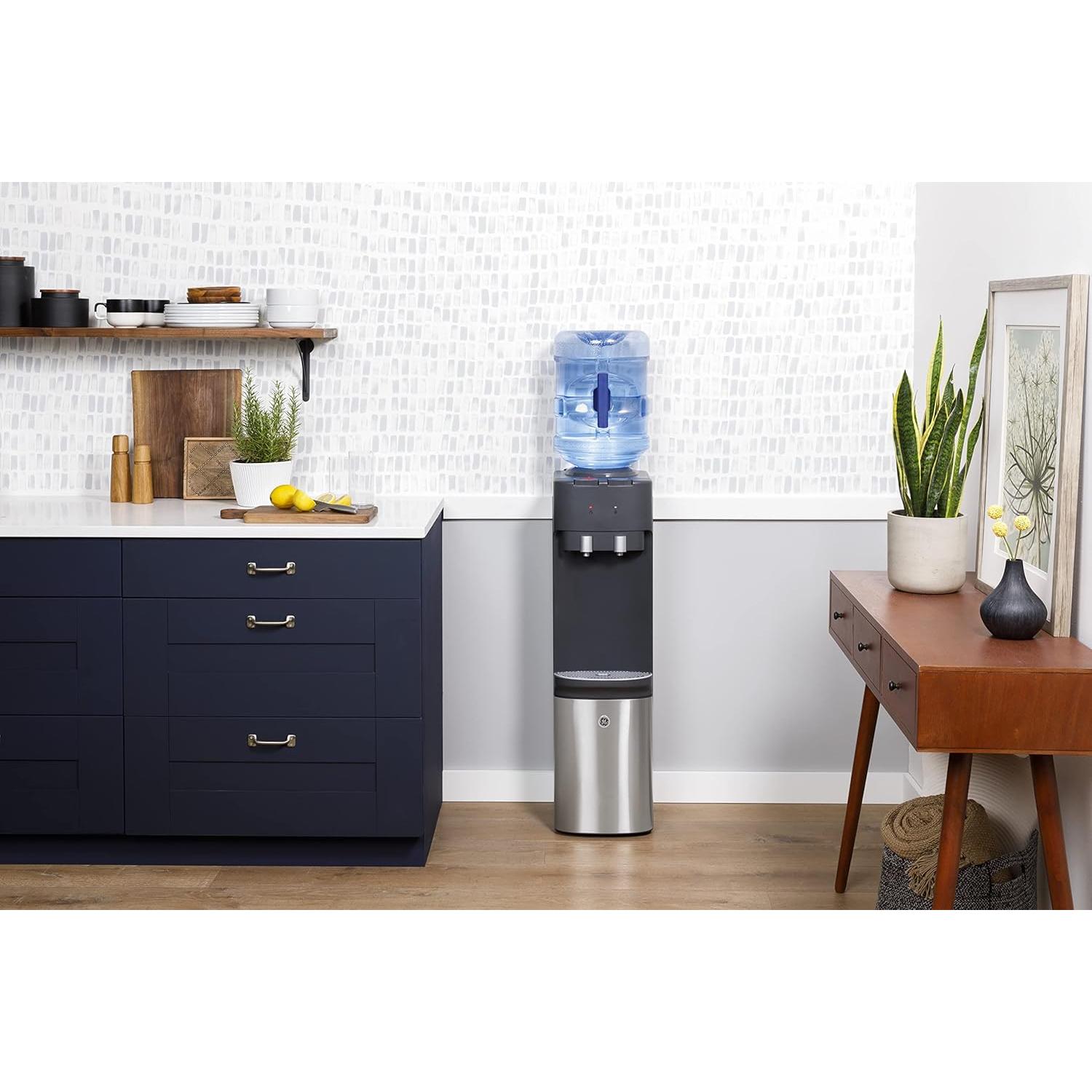 Dispensador de Agua GE Carga Superior 5 Galones con Luz LED