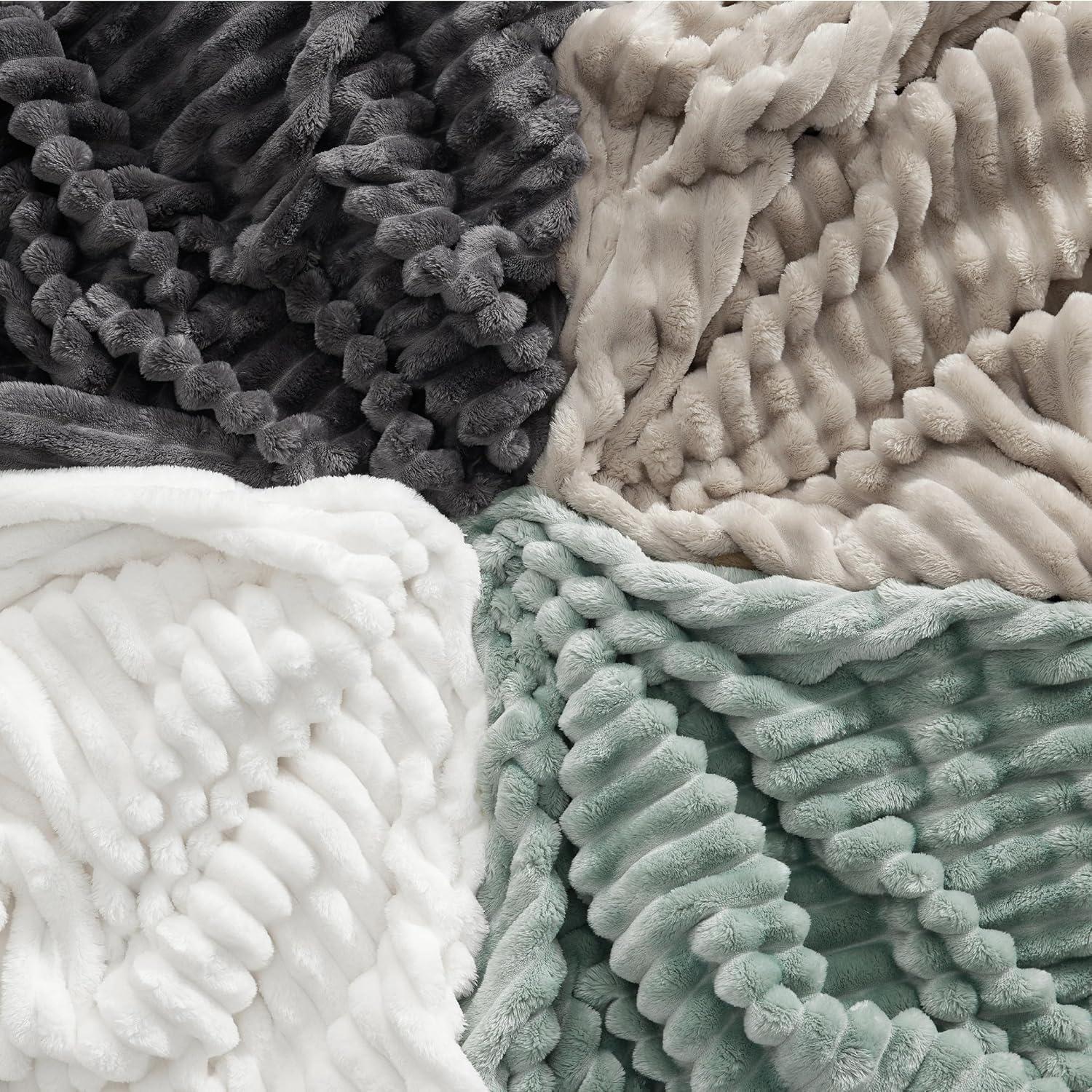 Manta Bedsure King 274x229 cm Suave y Acogedora Blanca