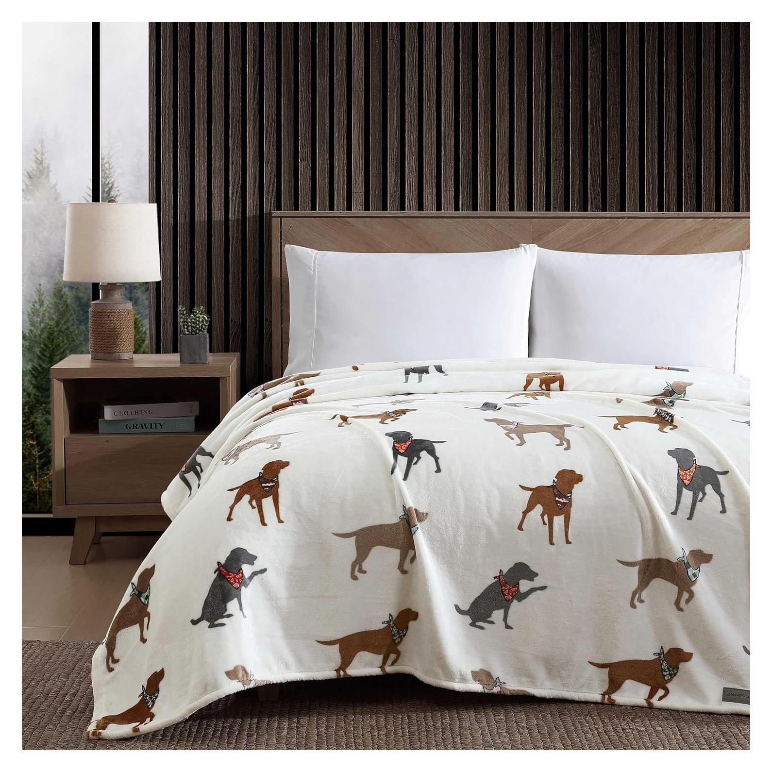 Manta de Cama Completa Eddie Bauer Ultra Suave 228.6x152.4 cm