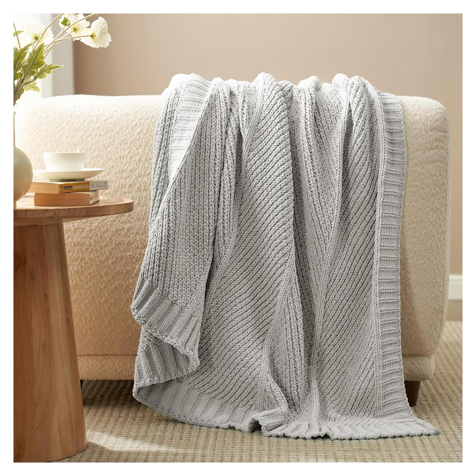 Manta de Chenille Tejida Chevron Amelie Home 127x152cm Gris Claro