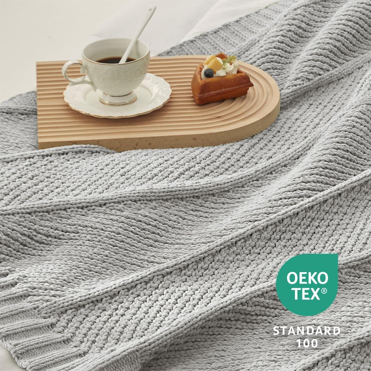 Manta de Chenille Tejida Chevron Amelie Home 127x152cm Gris Claro