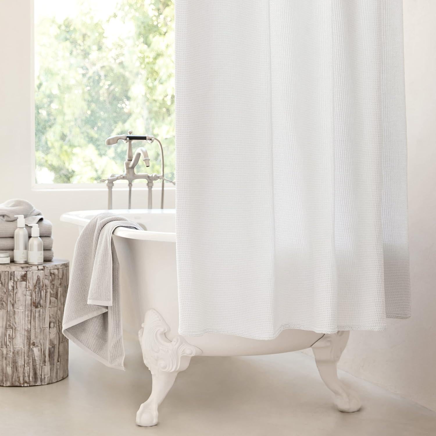 Cortina de Ducha Waffle Amazon Aware 182.88 cm Blanca