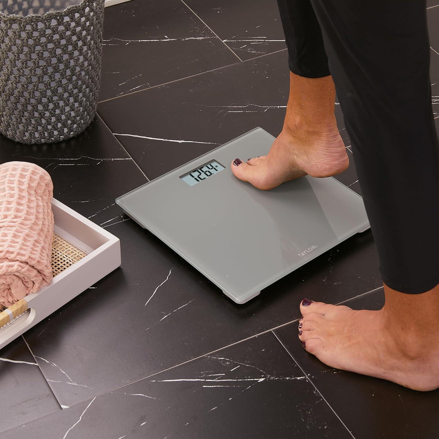 Báscula Digital Taylor para Peso Corporal 158.8 KG Vidrio