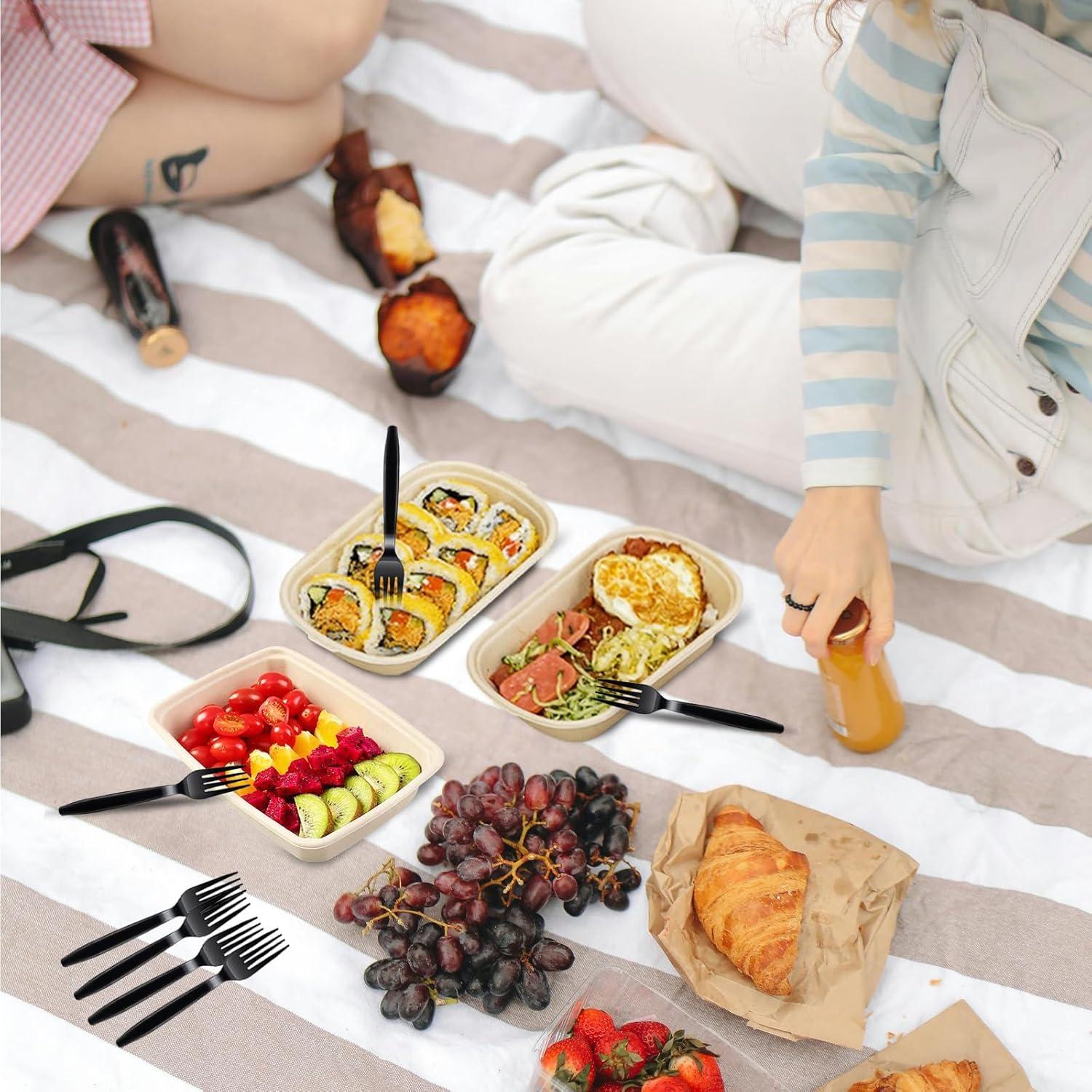 Paquete de 50 Contenedores Desechables Retainbre 23 oz con Tapas