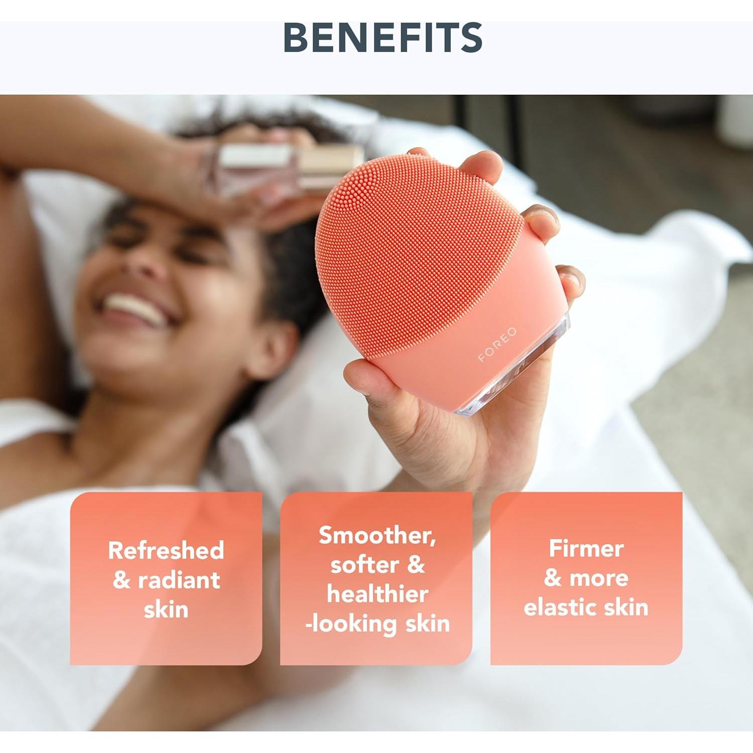 FOREO LUNA 4 Cepillo Limpiador Facial y Masajeador 2 en 1